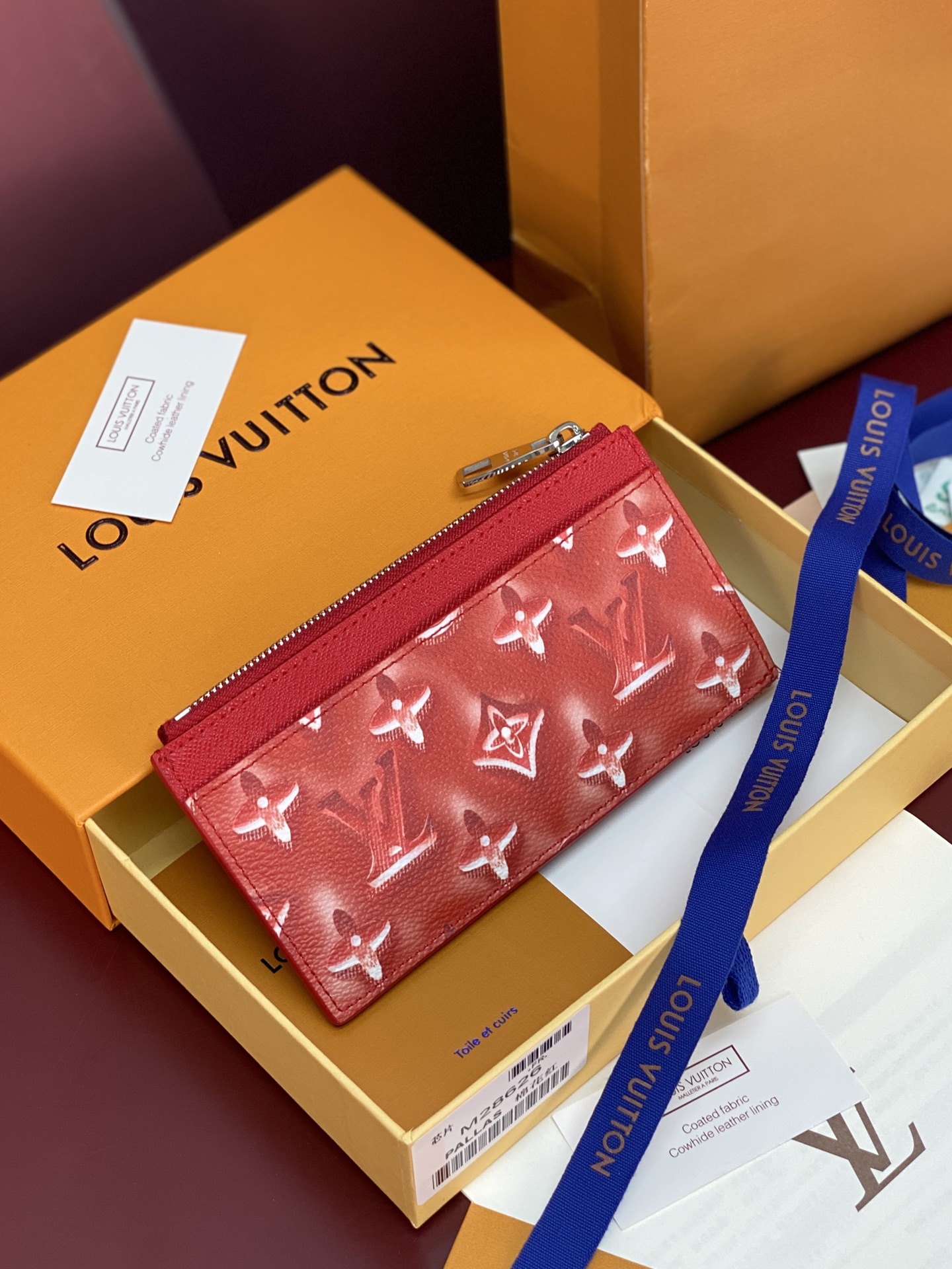 [Louis Vuitton] LV 루이비통 타이카 모노그램 코인 카드 홀더 (코튼 레드) 지갑