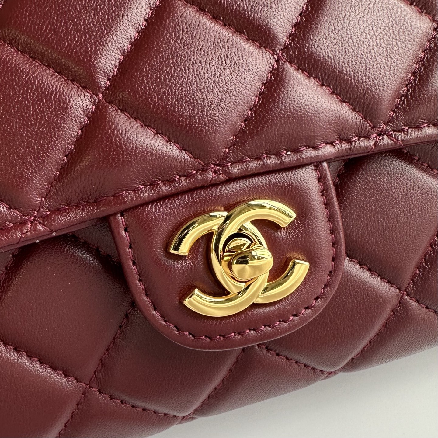CHANEL 샤넬 26A 시리즈 탑핸들 체인 플랩 백 가방 복제