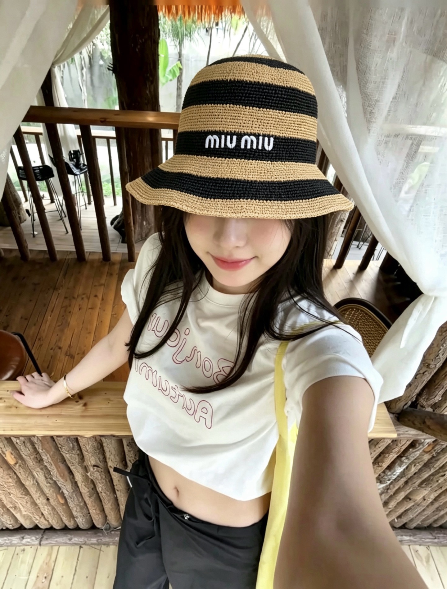 미우미우(MIU MIU) 라피아 배색 버킷햇 모자