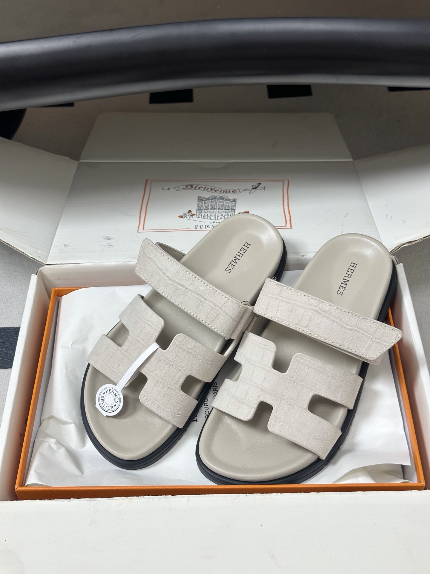 에르메스(HERMES) H 로고 벨크로 플랫 슬리퍼 신발