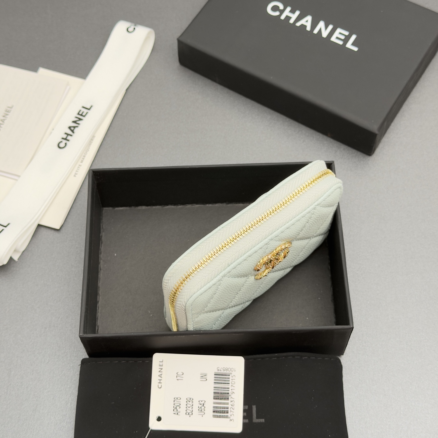 [Chanel] 샤넬 26SS 캐비어 멀티 젬스톤 미니 지퍼 코인 퍼스 지갑