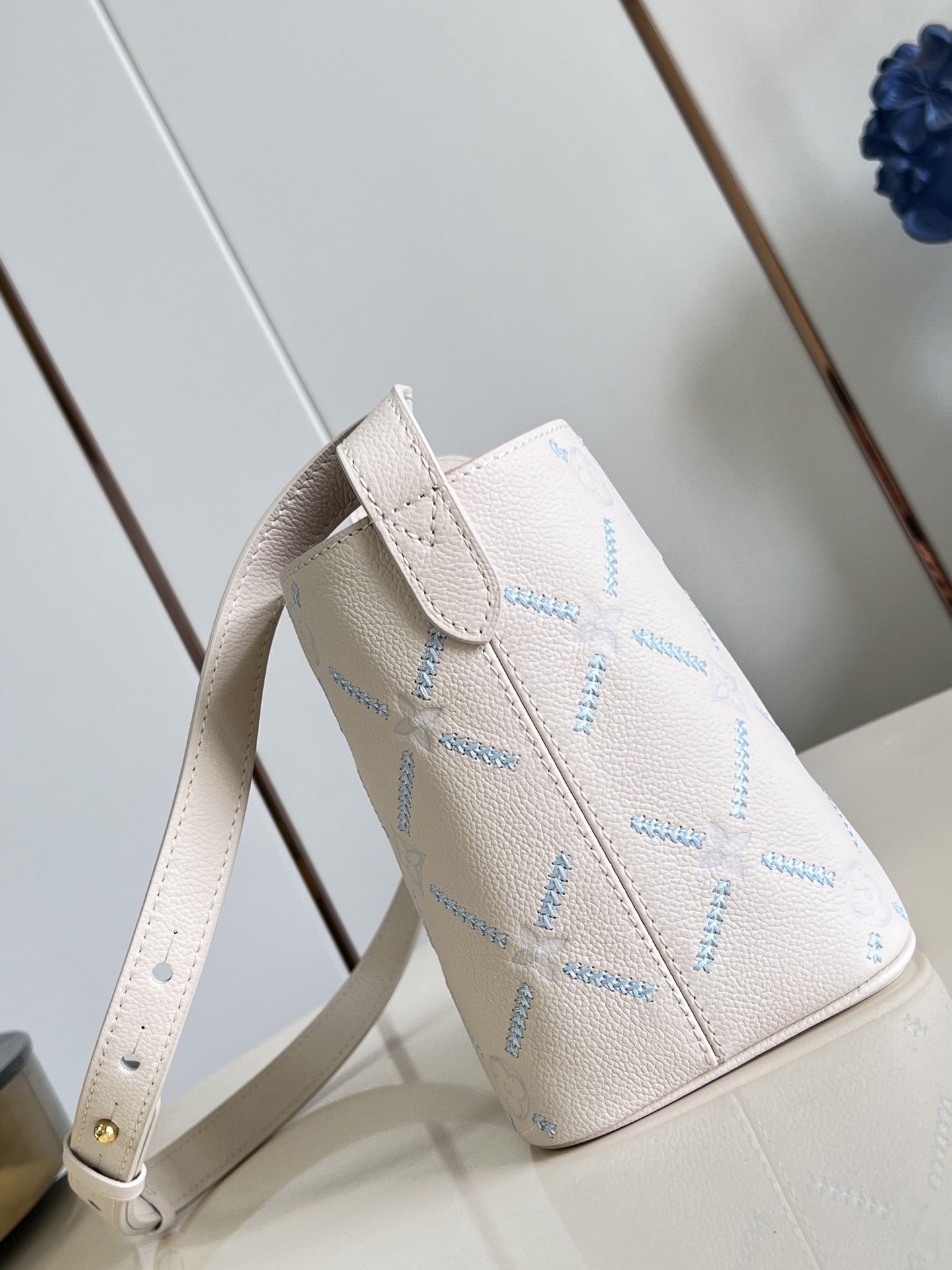[Louis Vuitton] LV 루이비통 올 인(All In) BB 앙프레인트 버킷백 가방