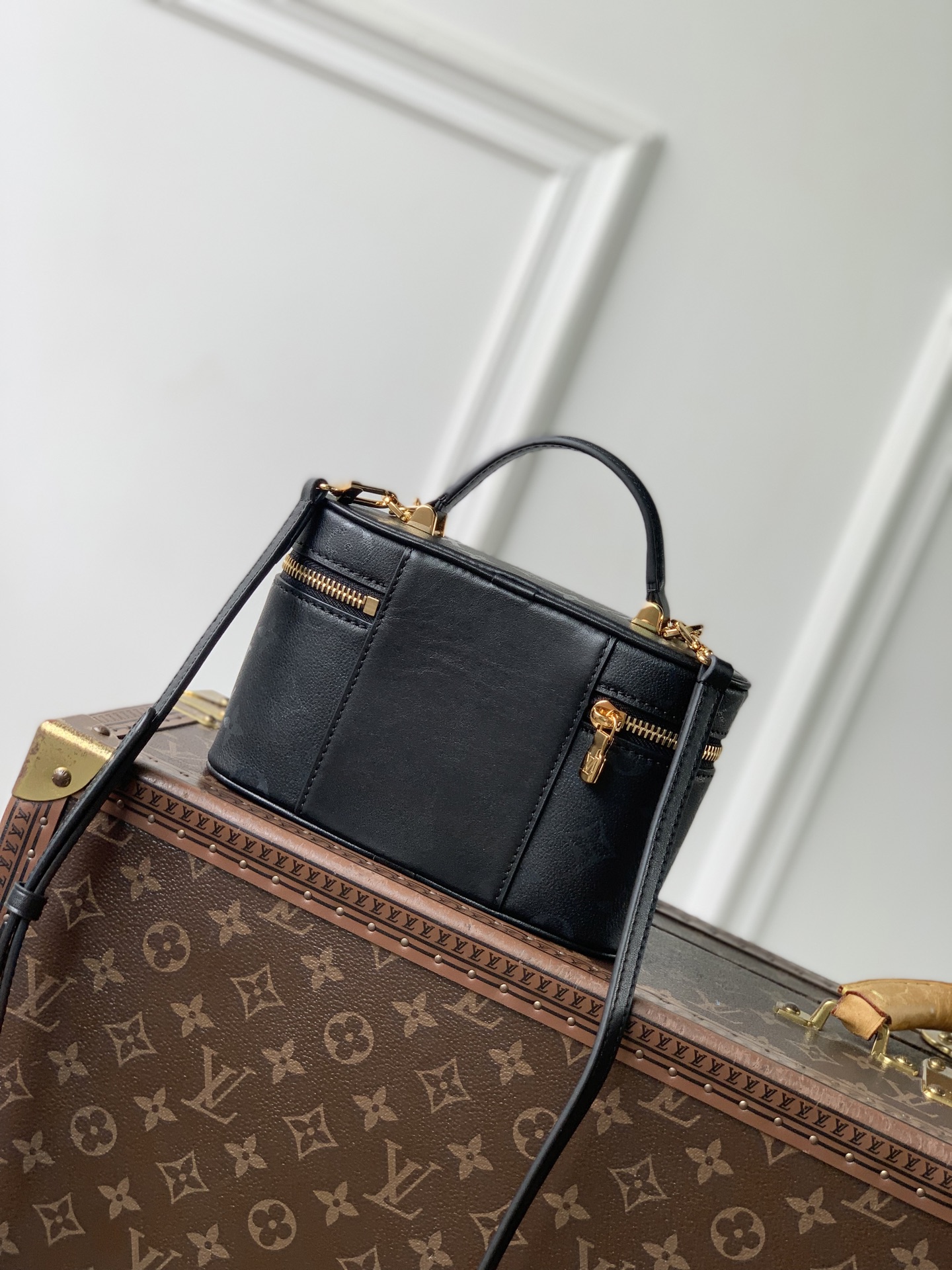 Louis Vuitton Vanity Chain Pouch LV 루이비통 가방