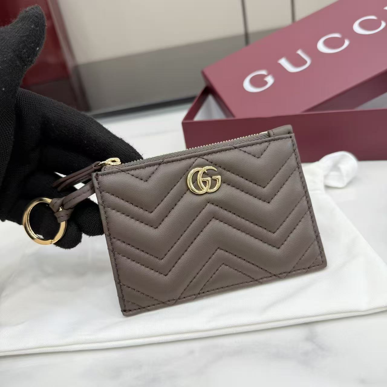 GUCCI 구찌 GG 마몽(GG Marmont) 컬렉션 - 마틀라세 키 파우치 지갑