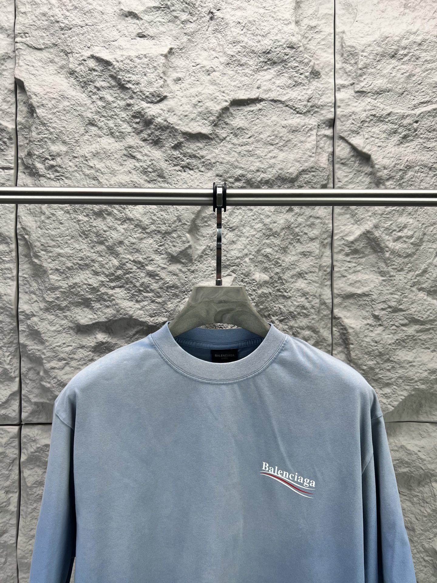 발렌시아가(BALENCIAGA) 코카콜라 웨이브 레터링 프린트 반팔 티셔츠 의류