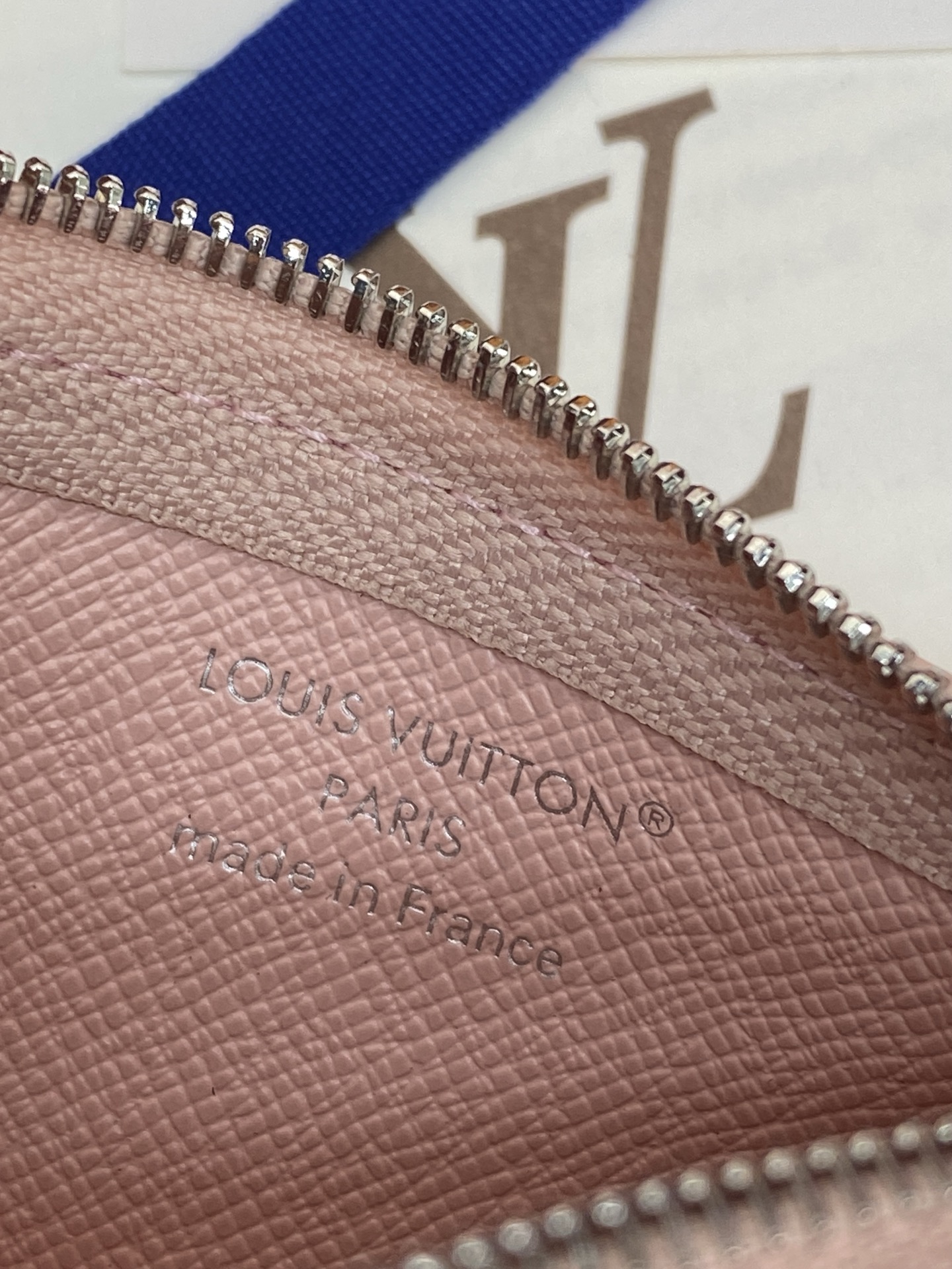 [Louis Vuitton] LV 루이비통 모노그램 자카드 로미 키 파우치 (코튼 핑크) 지갑
