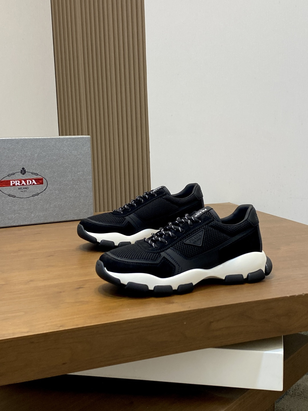 [Prada] 프라다 프리미엄 스웨이드 & 캔버스 콤비 스니커즈 신발