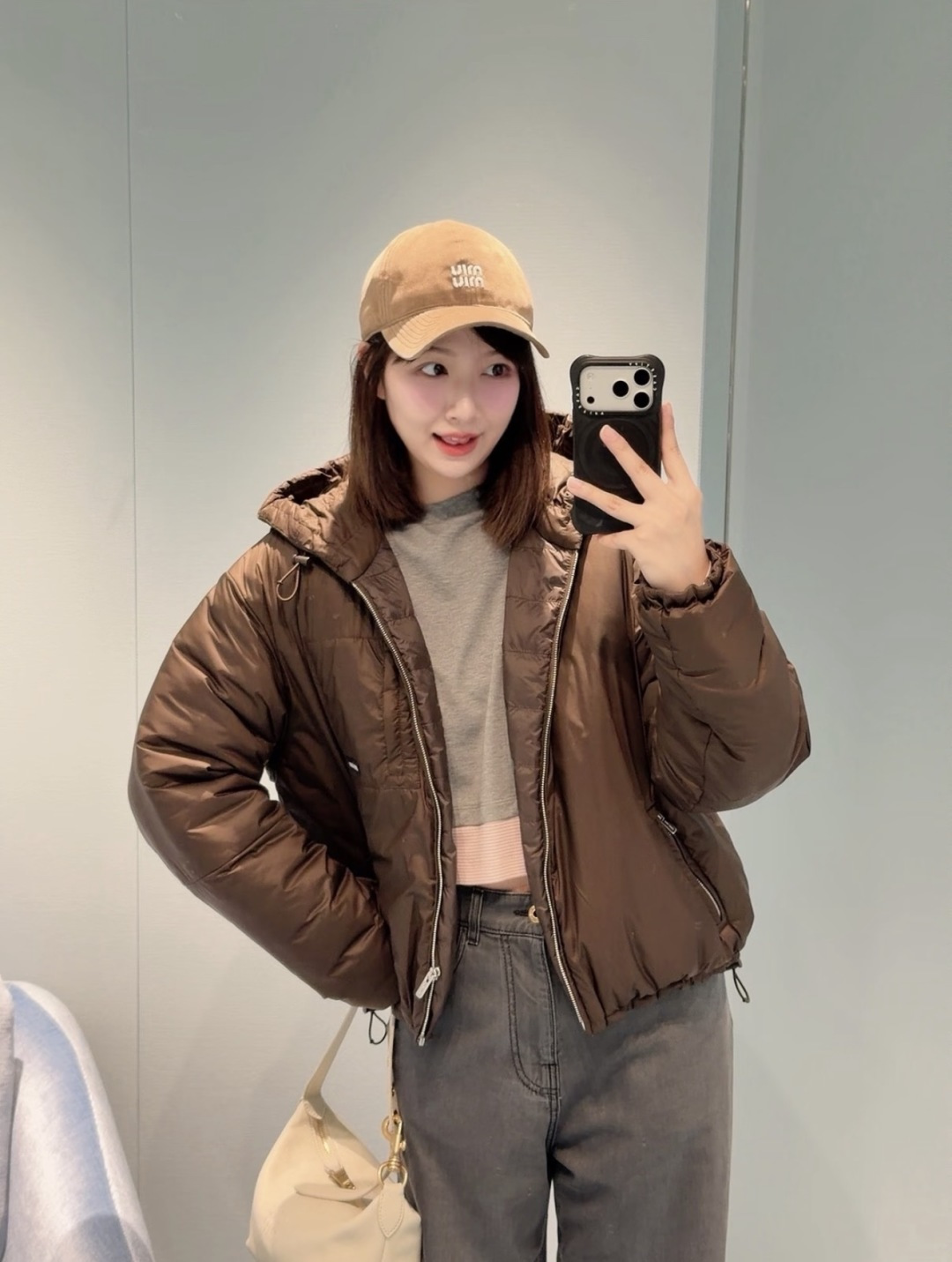미우미우(MIU MIU) 초콜릿 후드 구스 다운 패딩 재킷 상의 의류