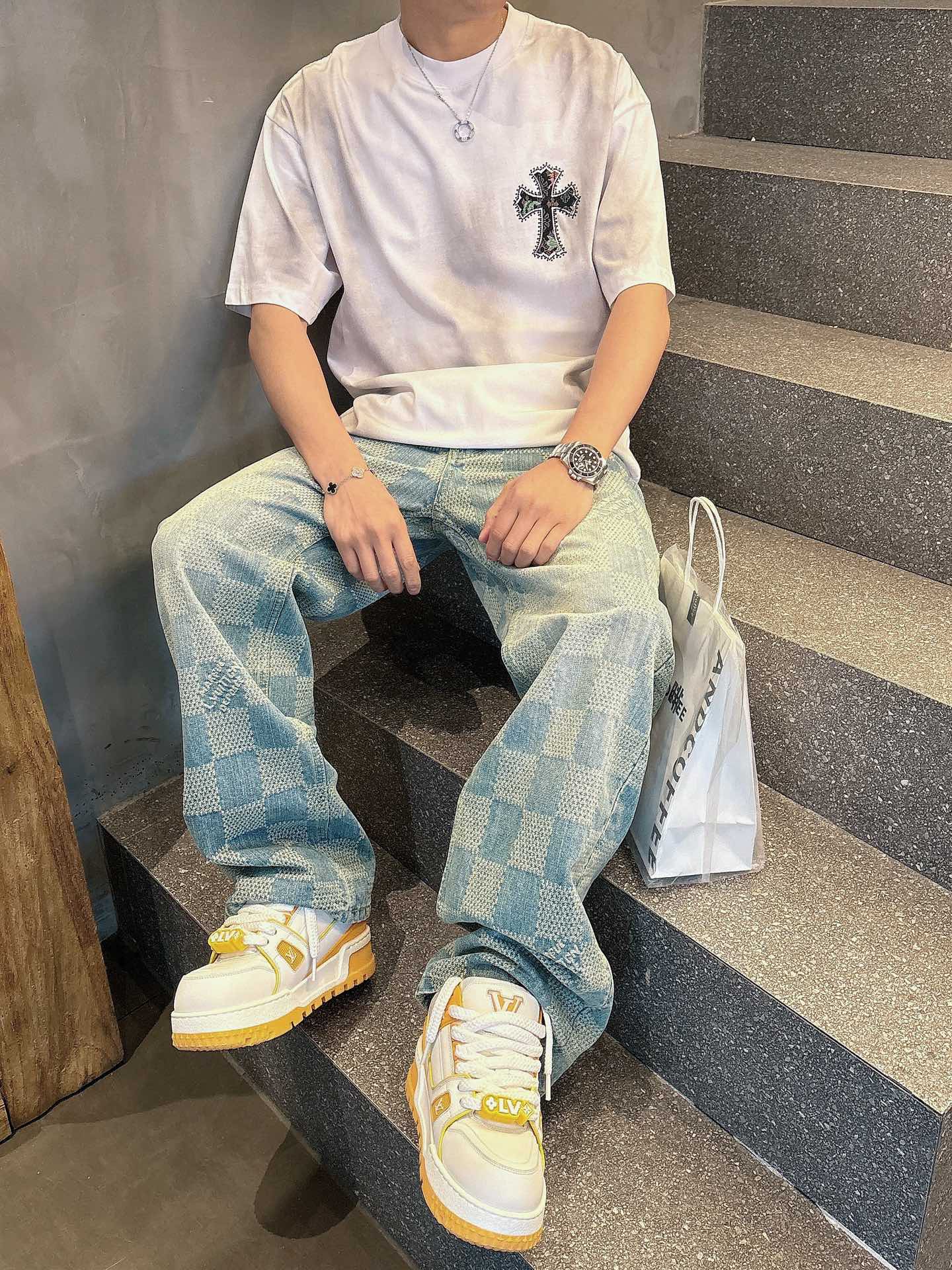 크롬하츠(Chrome Hearts) 크로스 자수 핫픽스 반팔 티셔츠 상의 의류