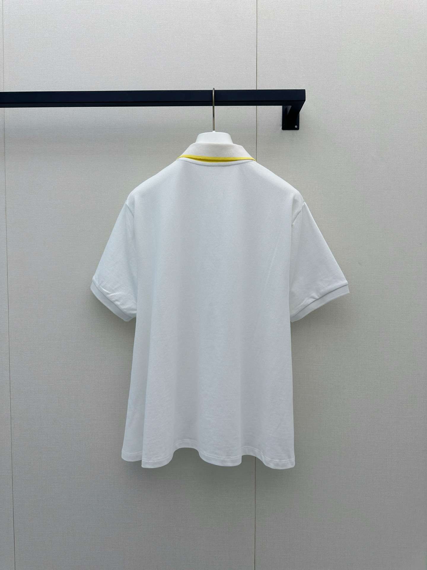 로에베(LOEWE) 언밸런스 폴로 티셔츠 상의 의류