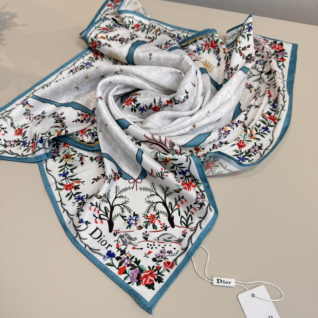 디올(DIOR) 디올아무르 플라워 실크 목도리 스카프