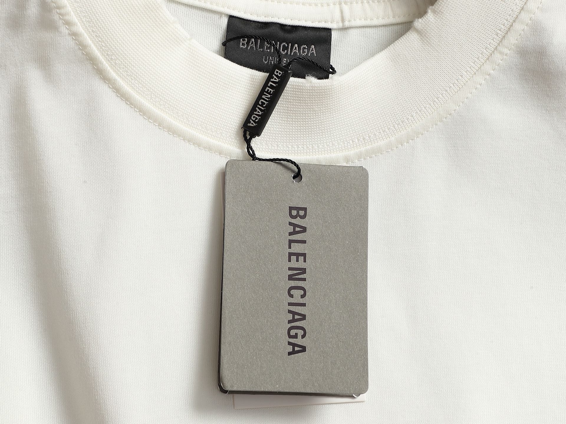 발렌시아가(BALENCIAGA) 테이프 프린팅 워싱 반팔 티셔츠 상의 의류