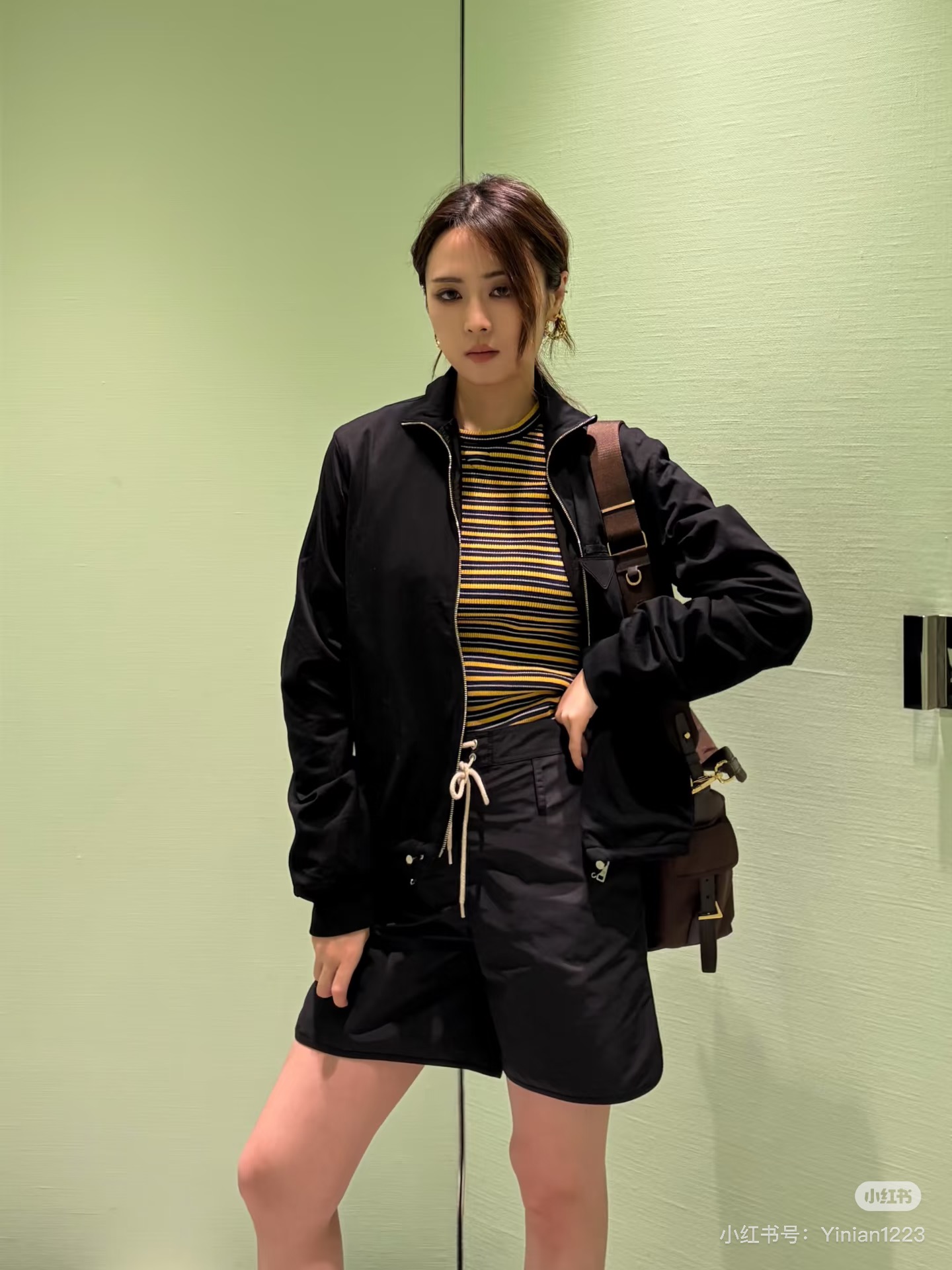 프라다(PRADA) 리버서블 나일론 스탠드 칼라 재킷 상의 의류