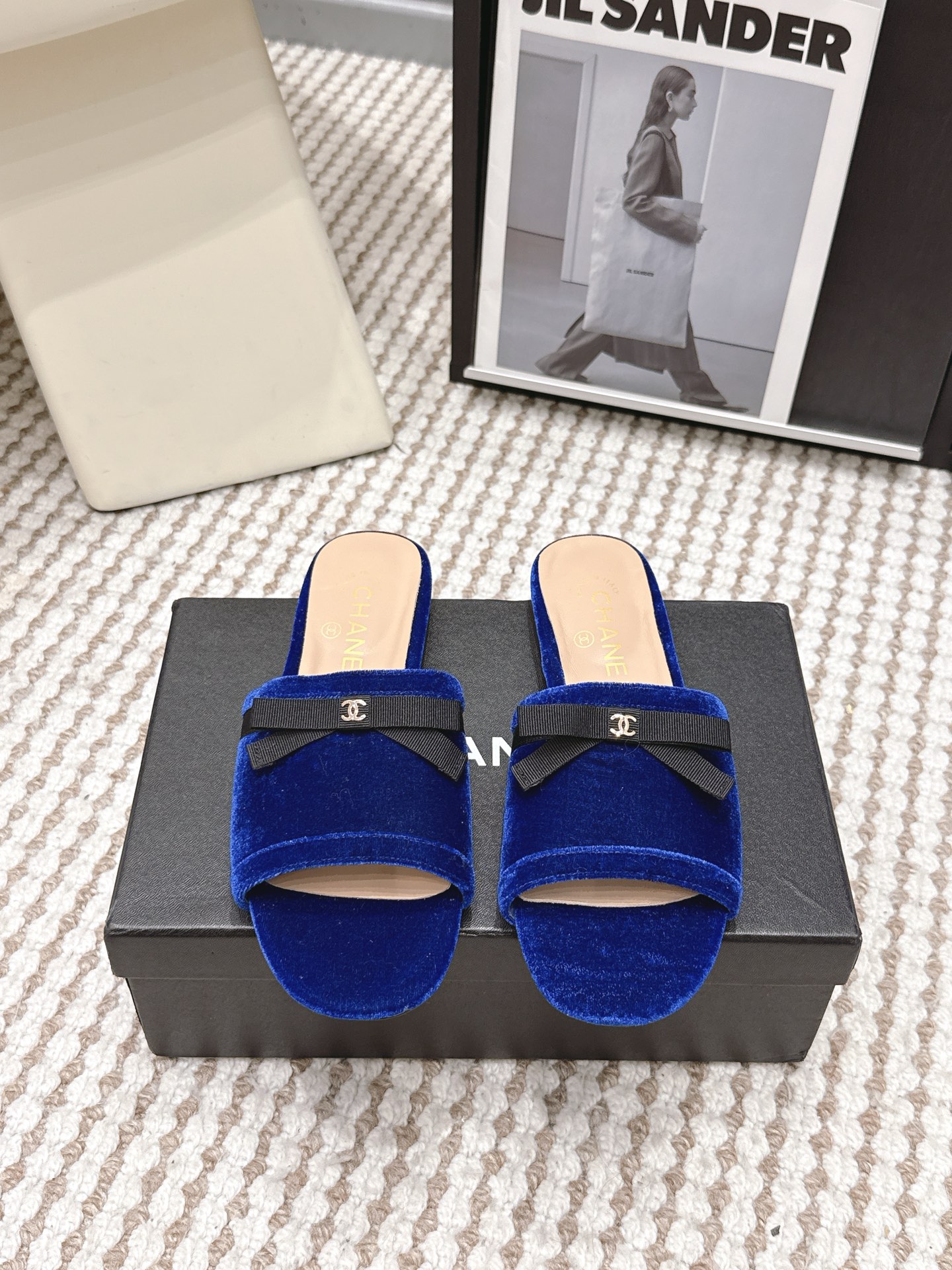 샤넬(CHANEL) 리본 장식 오픈토 슬리퍼 신발