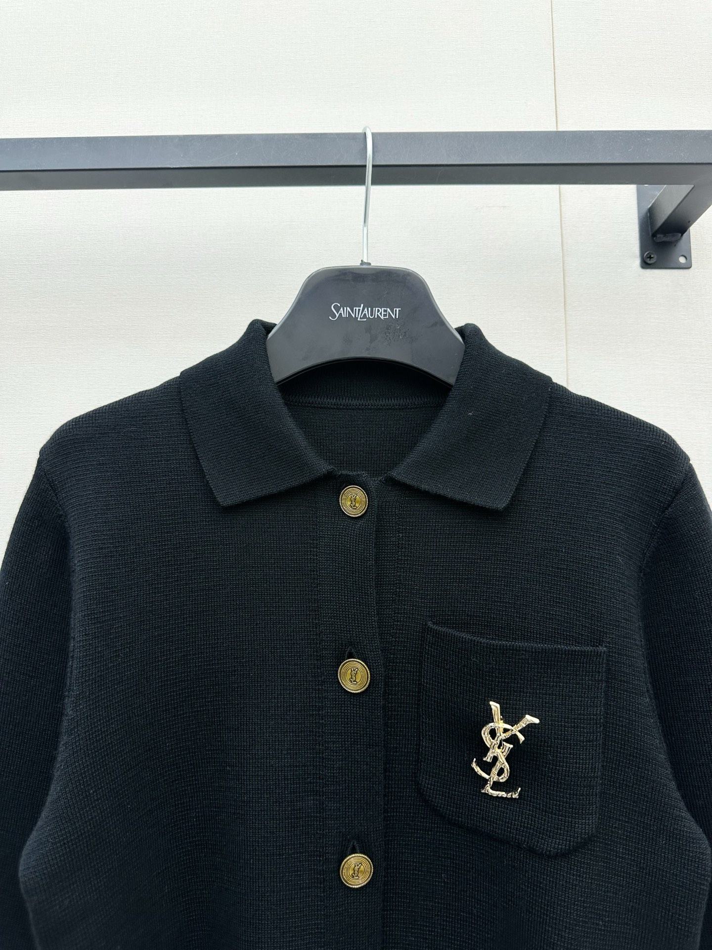 생로랑(SAINT LAURENT) 골드 칼라 울 니트 가디건 상의 의류