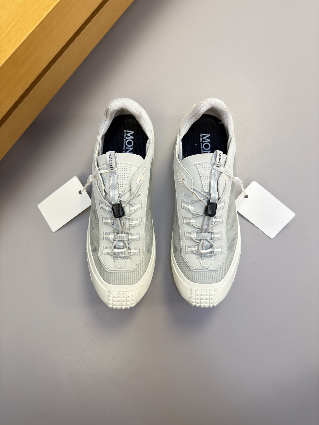 [Moncler] 몽클레어 몽클레르 프리미엄 나파 & 히트컷 'M' 메쉬 콤비 스니커즈 신발
