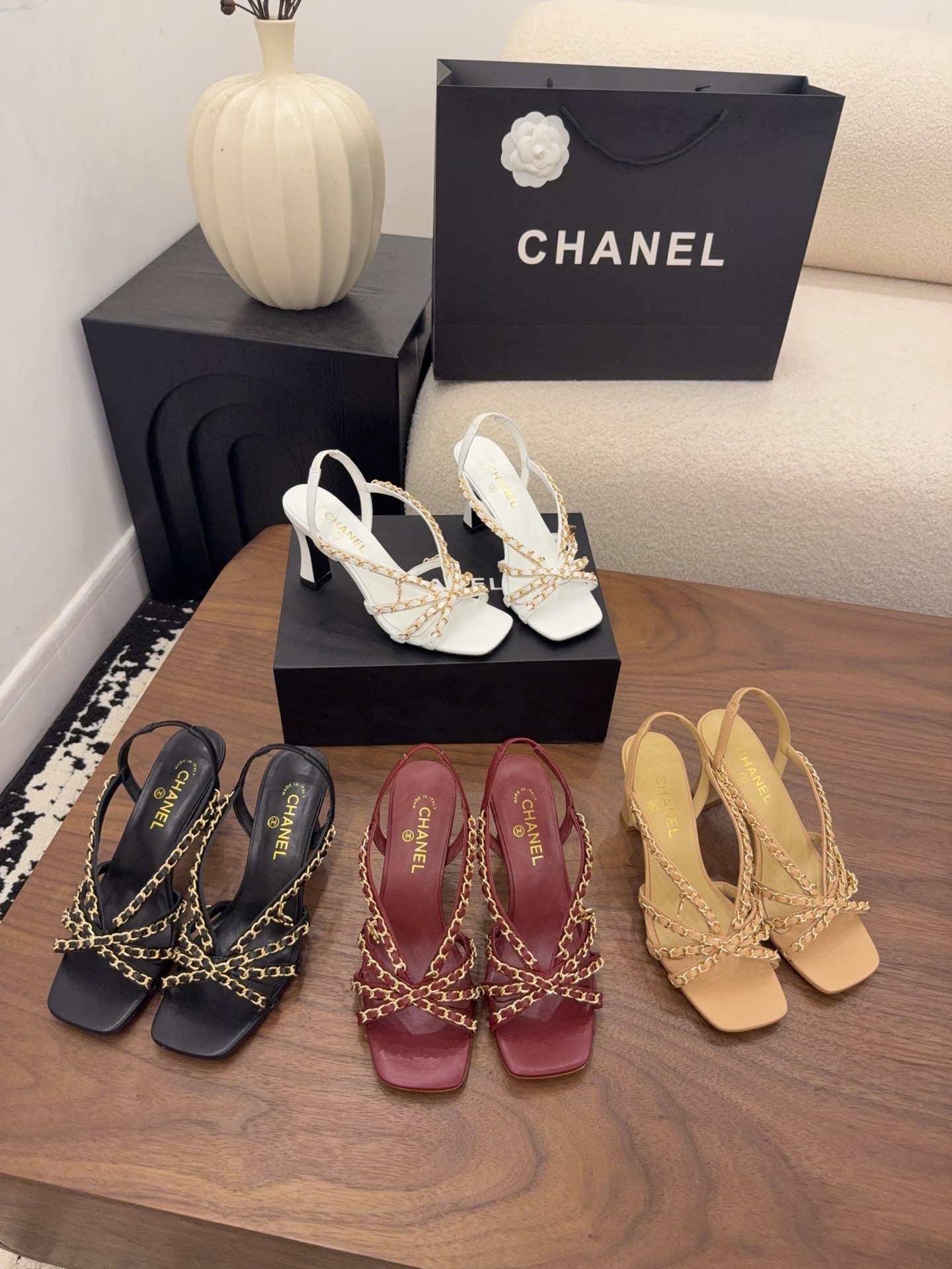 샤넬(CHANEL) 체인 스트랩 하이힐 샌들 신발