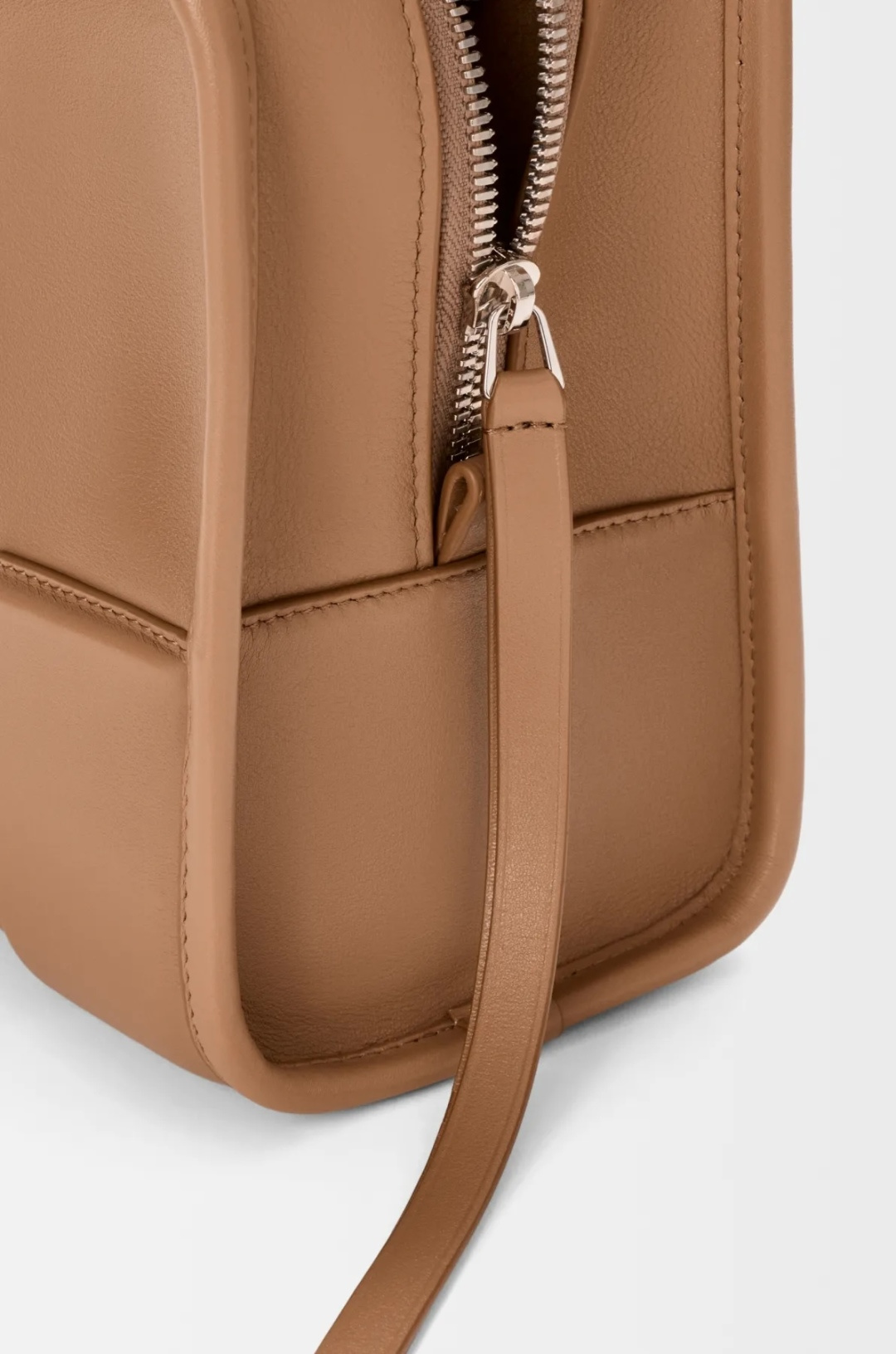 Loewe 로에베 아마조나(Amazona) 180 미디엄 소프트 레더 백 가방
