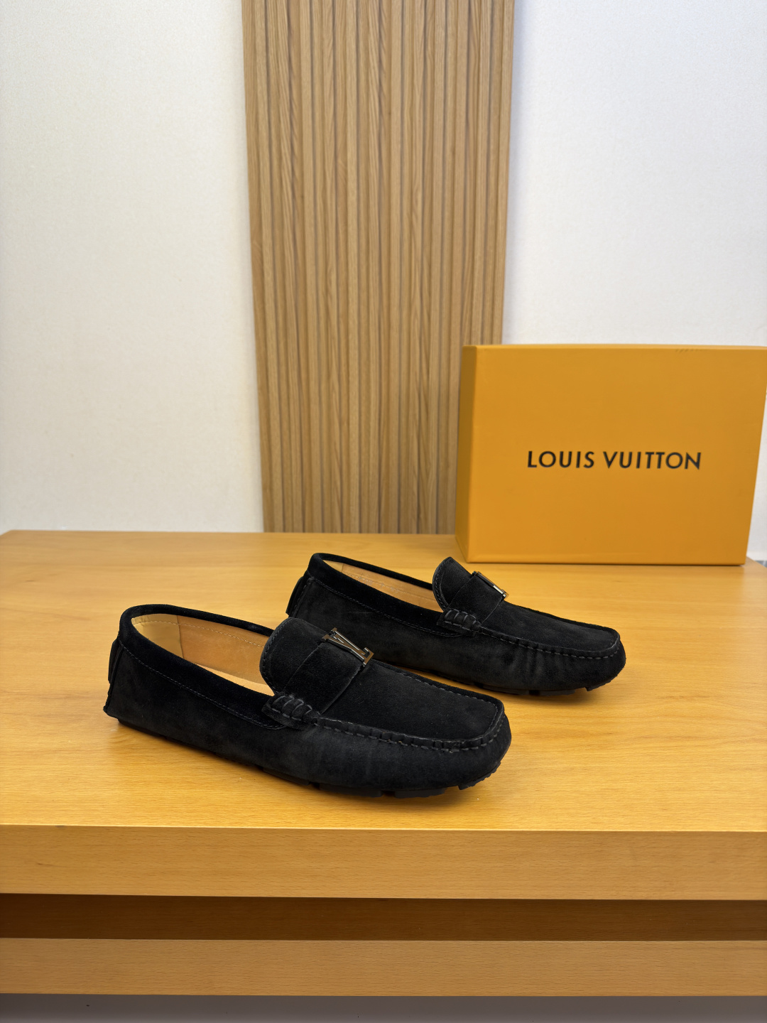 LV 루이비통 스웨이드 로퍼 (보트슈즈) 신발
