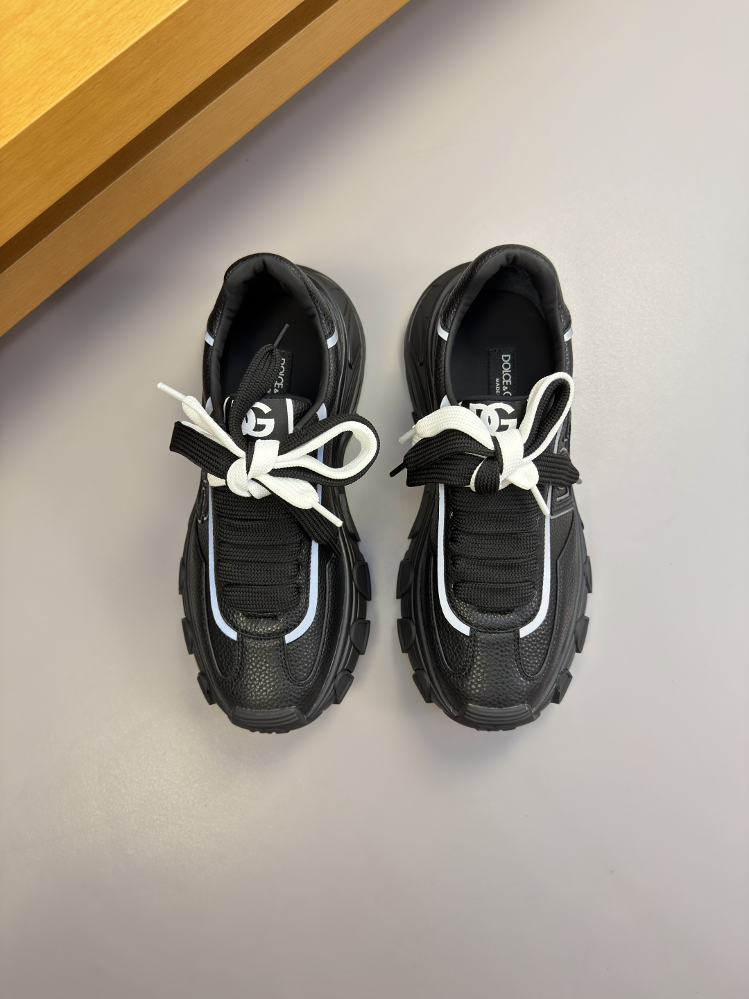 [Dolce & Gabbana] 돌체앤가바나 커플 리치 레더 스니커즈 신발