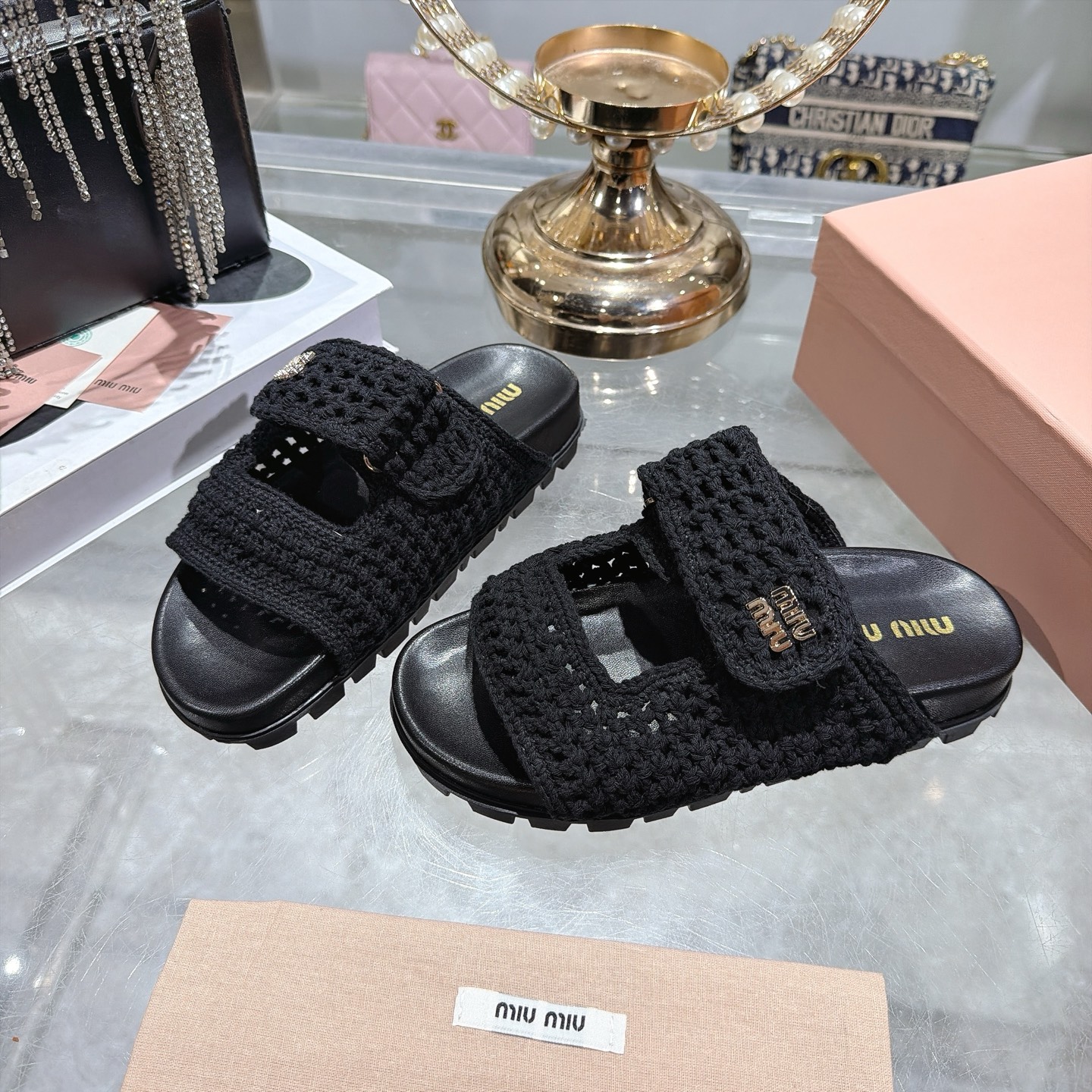 미우미우(MIU MIU) 투스트랩 우븐 플랫폼 슬리퍼 신발