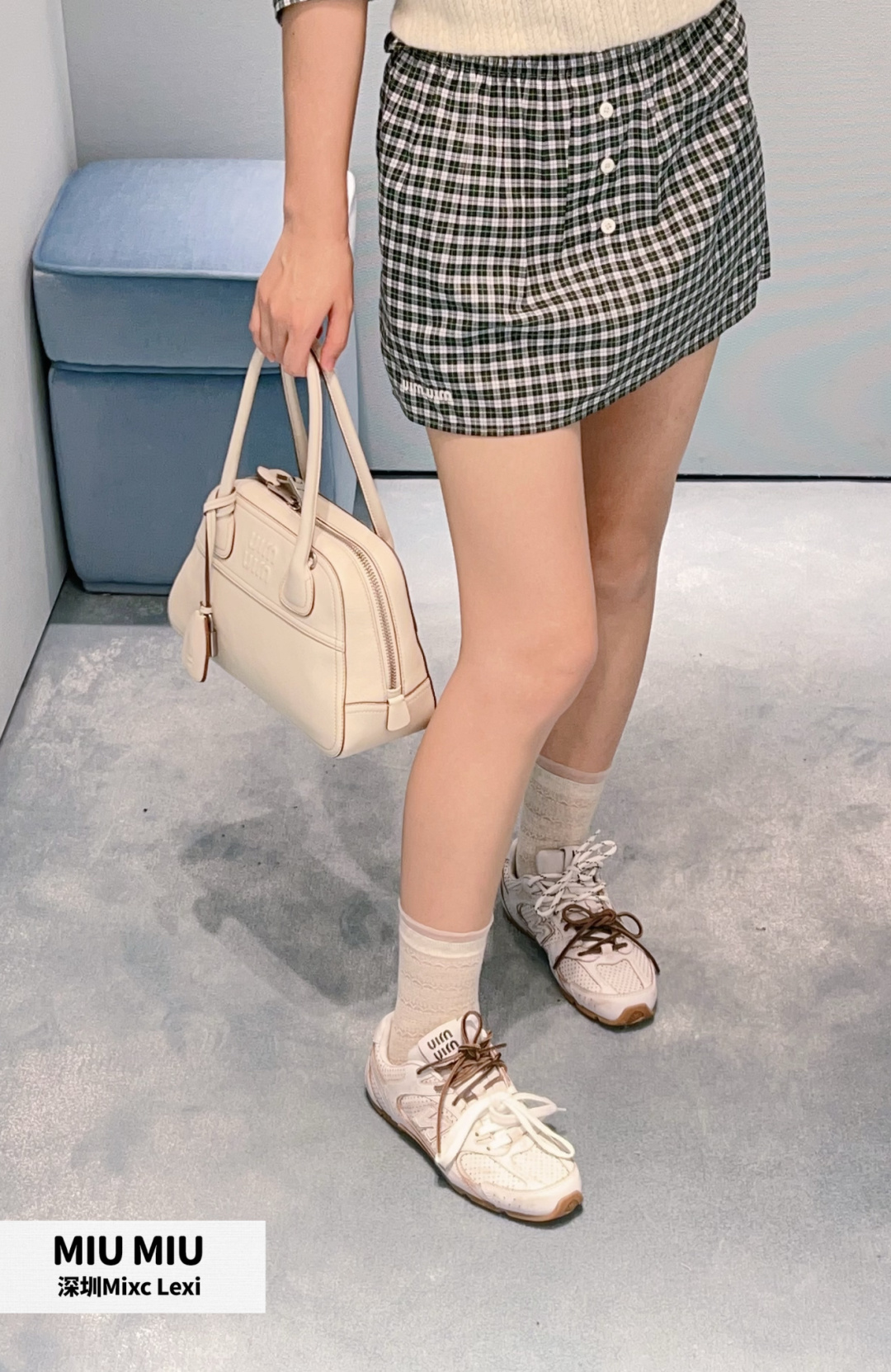미우미우(MIU MIU) 체크 로고 자수 미니 스커트 하의 의류