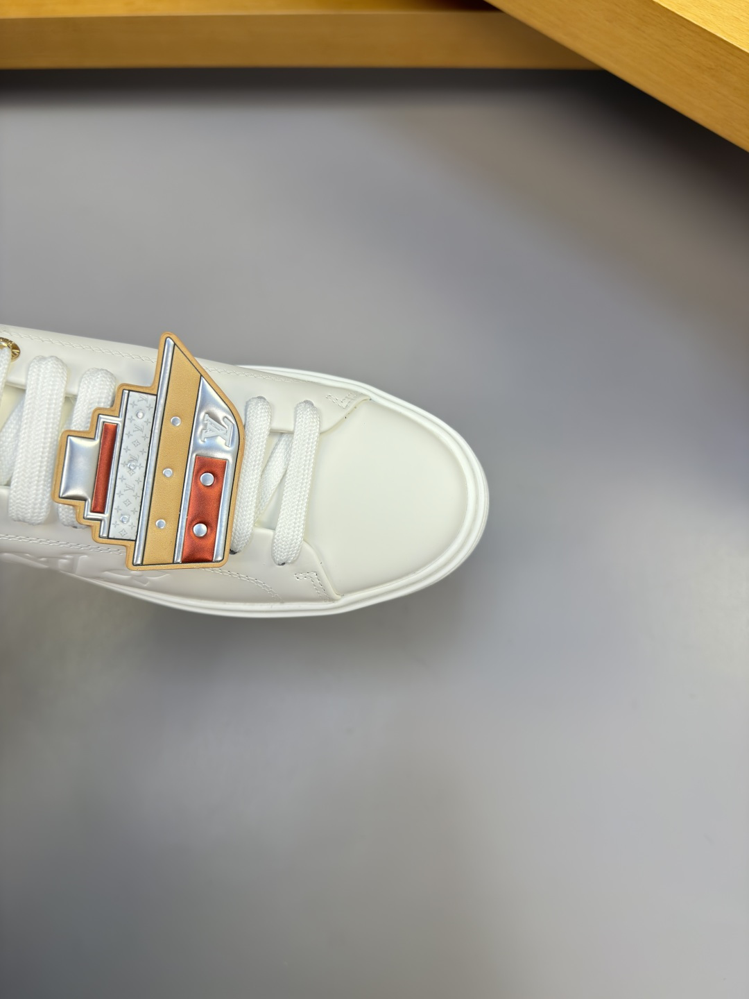 [Louis Vuitton] LV 루이비통 프리미엄 슈링크 & 모노그램 콤비 스니커즈 신발