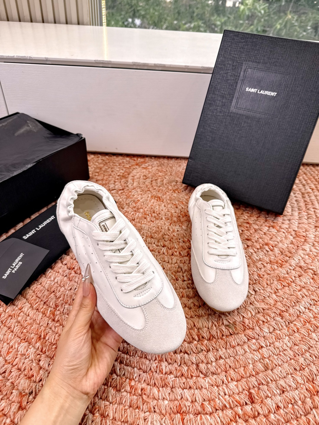 생로랑(YSL) 투웨이 플랫 스니커즈 신발
