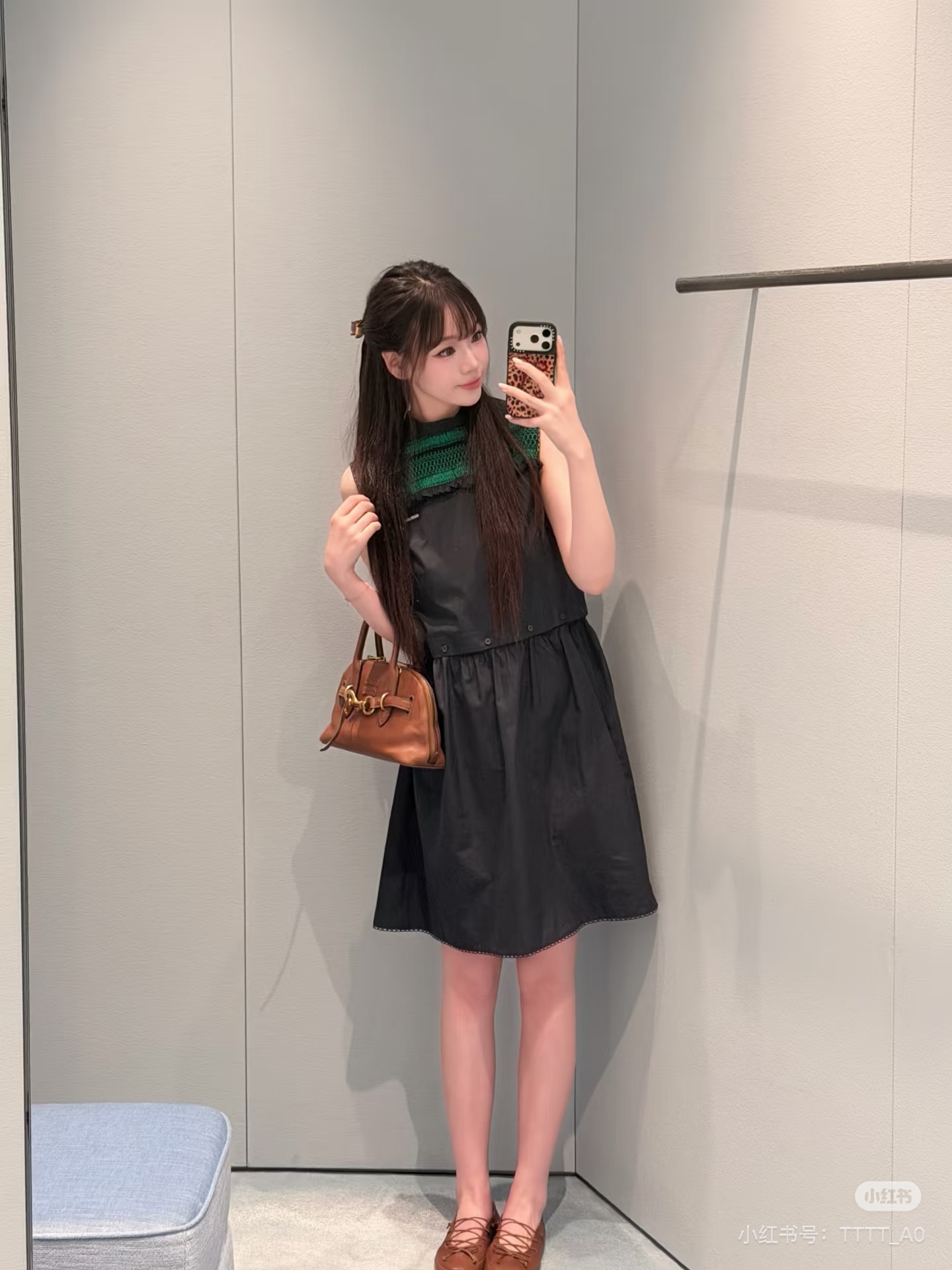 미우미우(MIU MIU) 레이스 자수 슬리브리스 원피스 의류