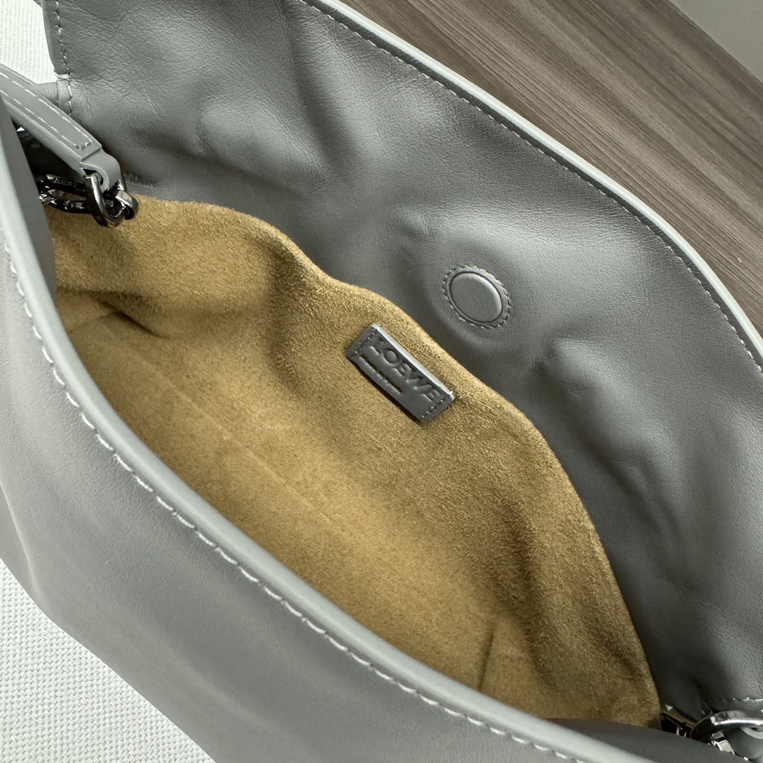 LOEWE 로에베 Flamenco 플라멩코 퍼스 나파 카프스킨 파우치 숄더백 가방
