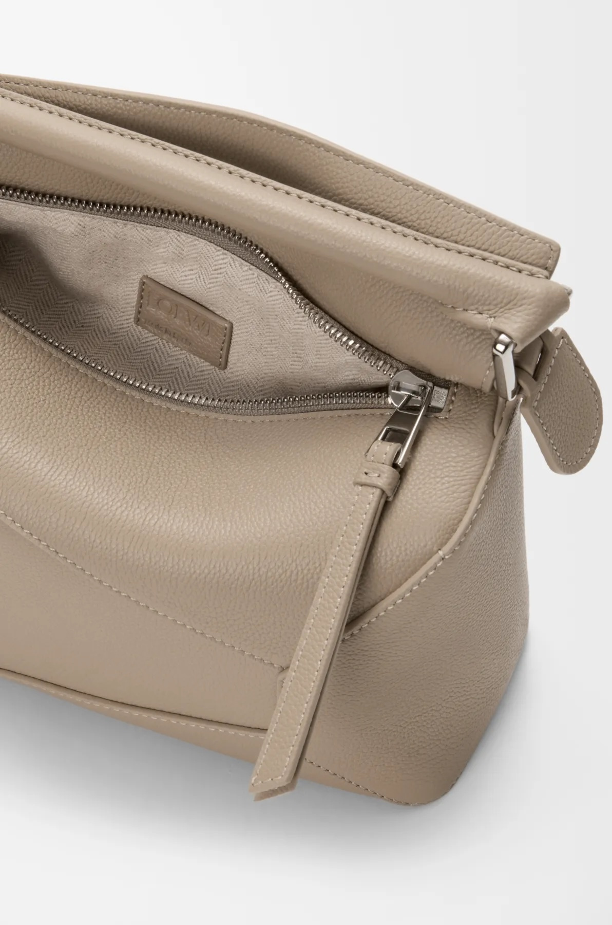 Loewe Puzzle Edge 로에베 퍼즐 스몰 백 가방