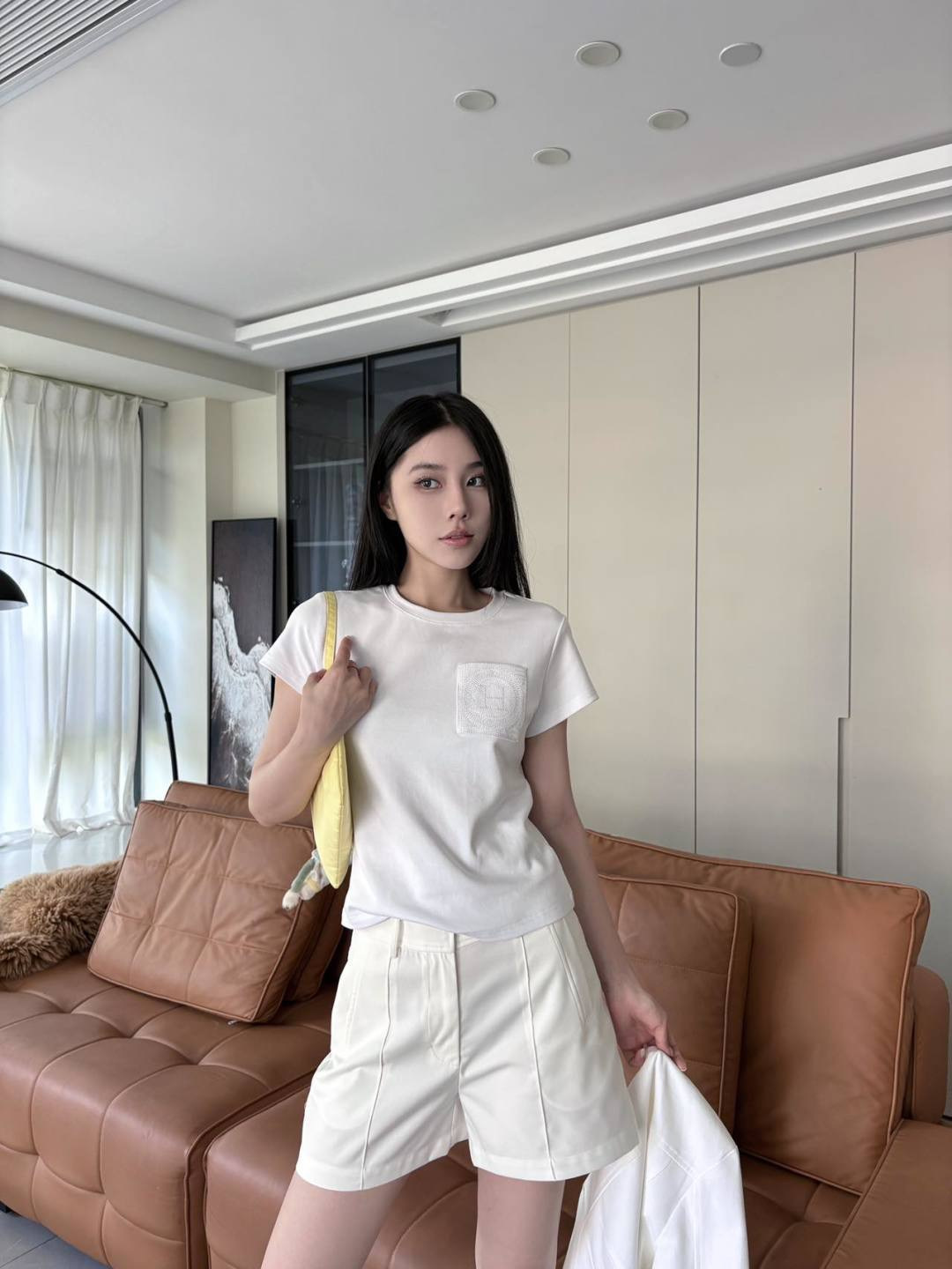 [Hermes] 에르메스 26SS 크롭 슬림핏 반팔 티셔츠 의류
