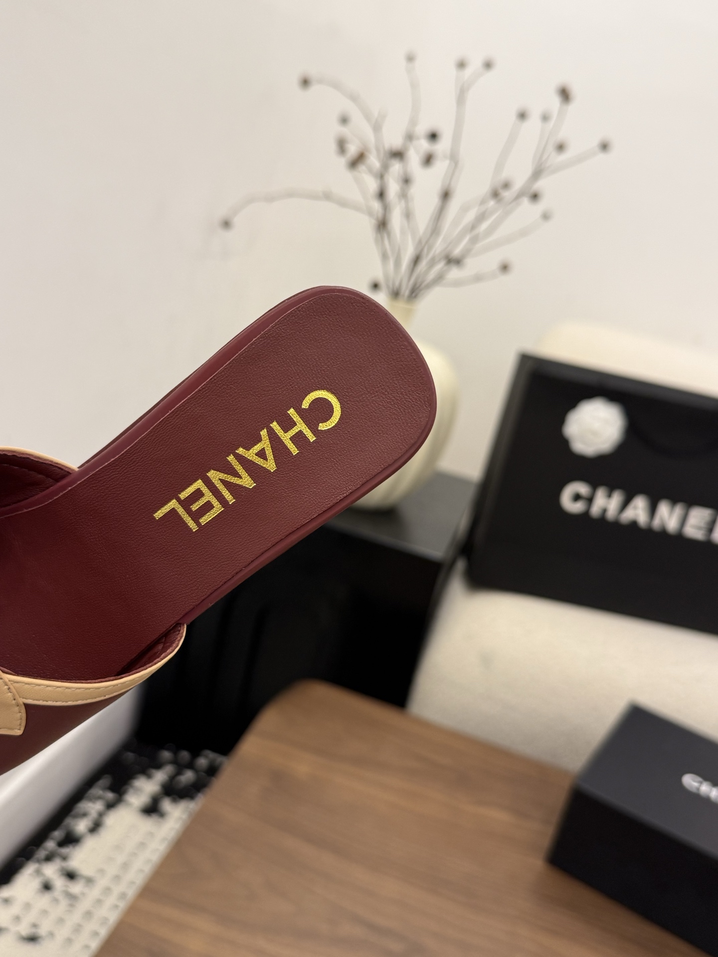 샤넬(CHANEL) 로고 플랫폼 웨지 슬리퍼 신발