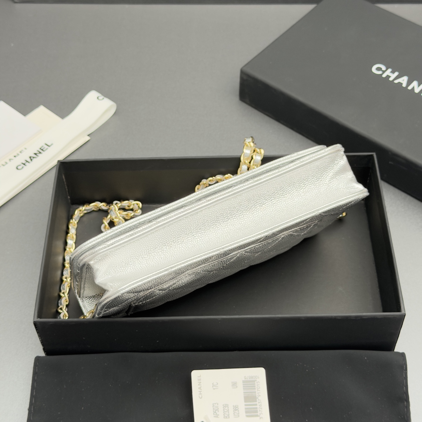 [Chanel] 샤넬 26SS 캐비어 멀티 젬스톤 체인 아코디언 플랩백 (WOC) 가방