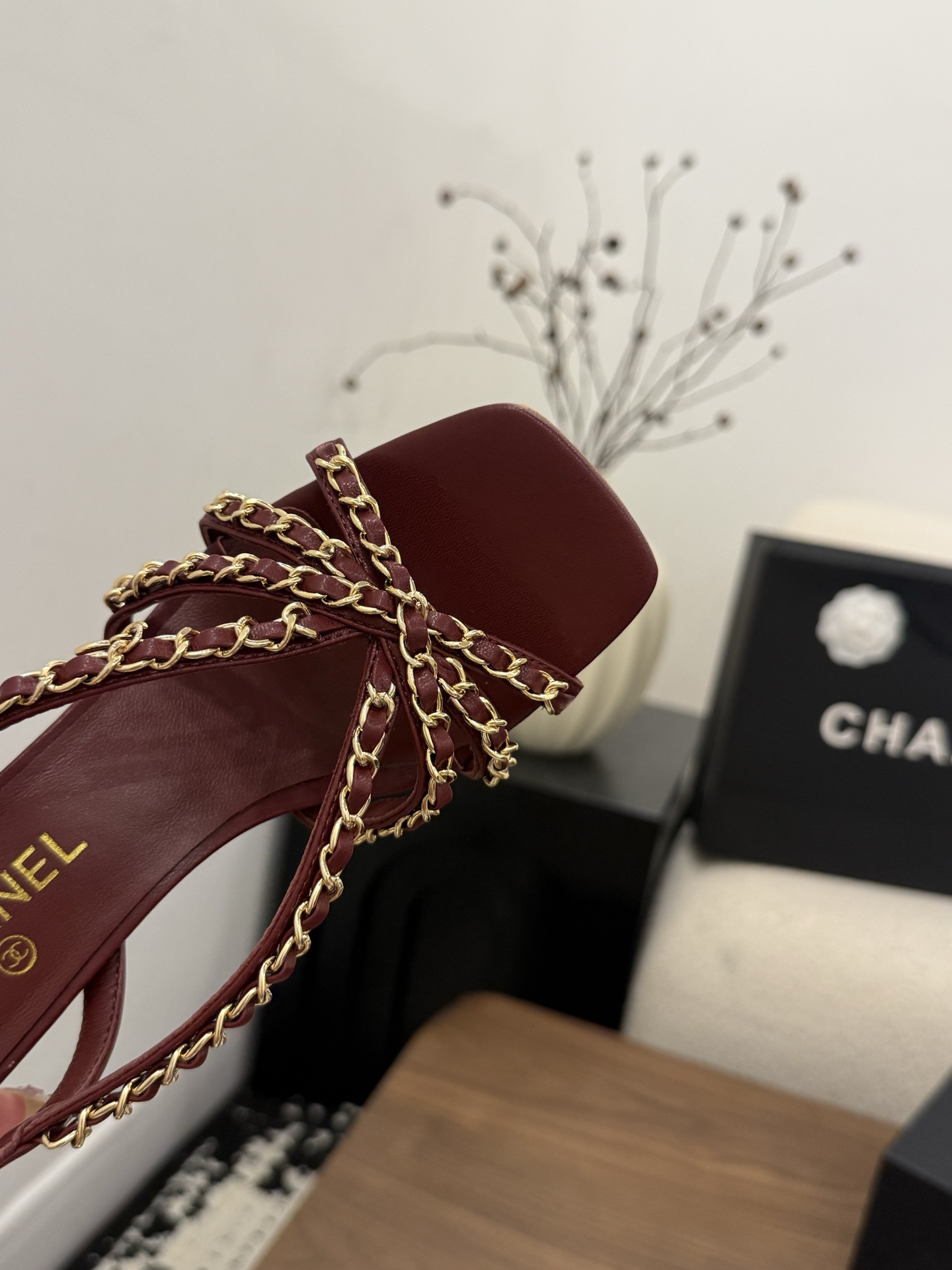 샤넬(CHANEL) 체인 스트랩 하이힐 샌들 신발