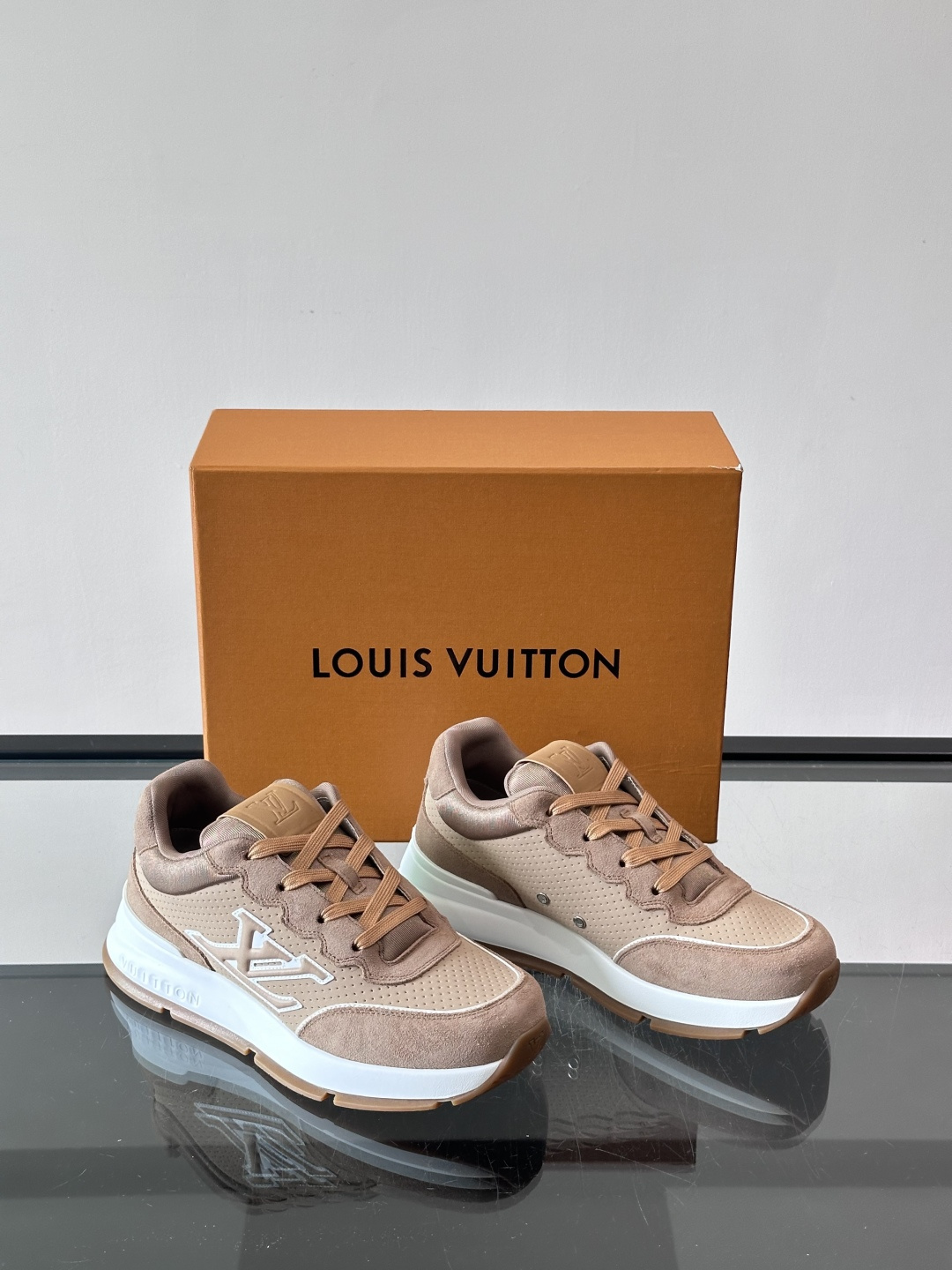 [Louis Vuitton] LV 루이비통 클래식 스웨이드 믹스 스니커즈 신발