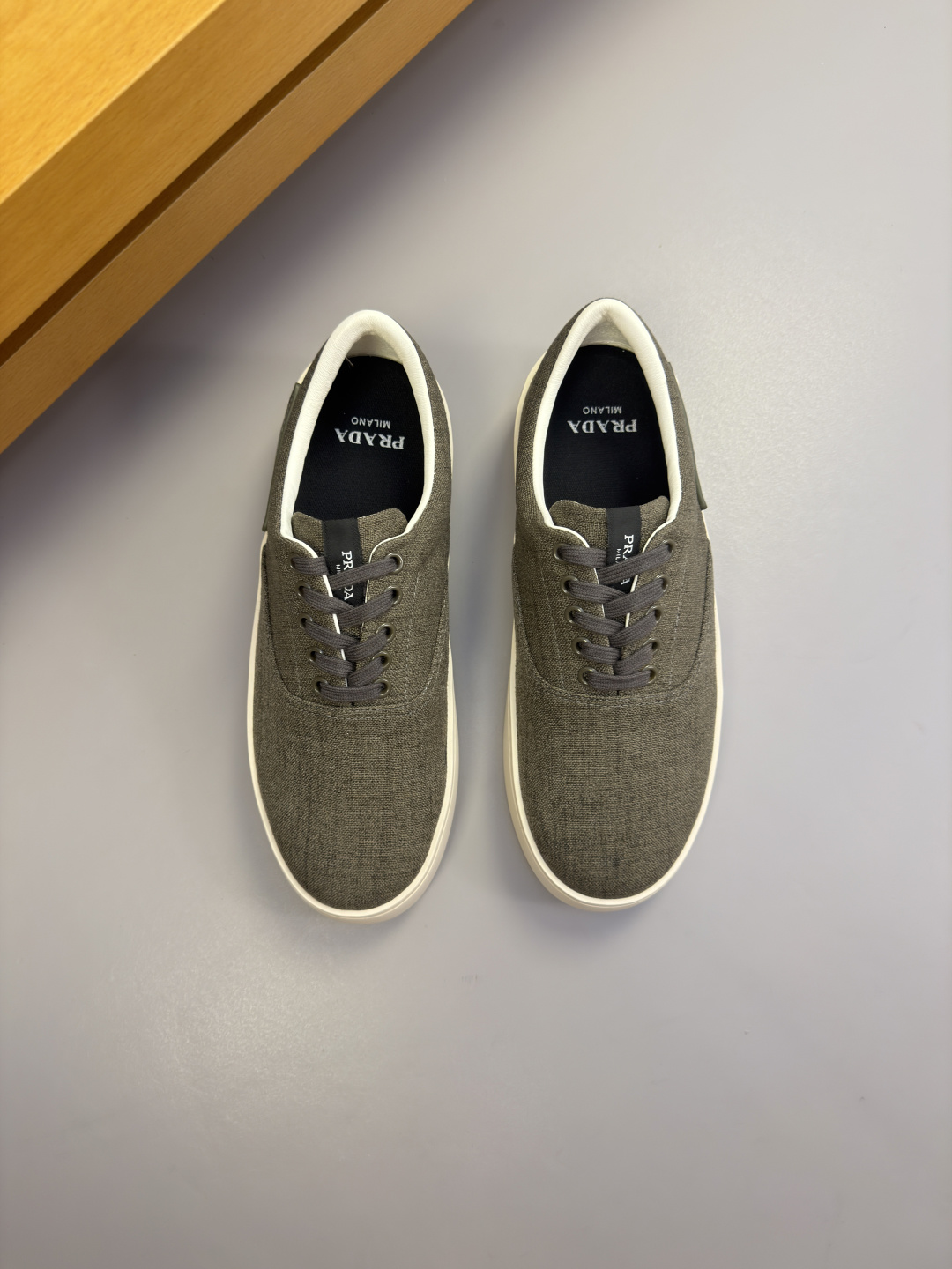 PRADA 프라다 데님 캔버스 스니커즈 신발