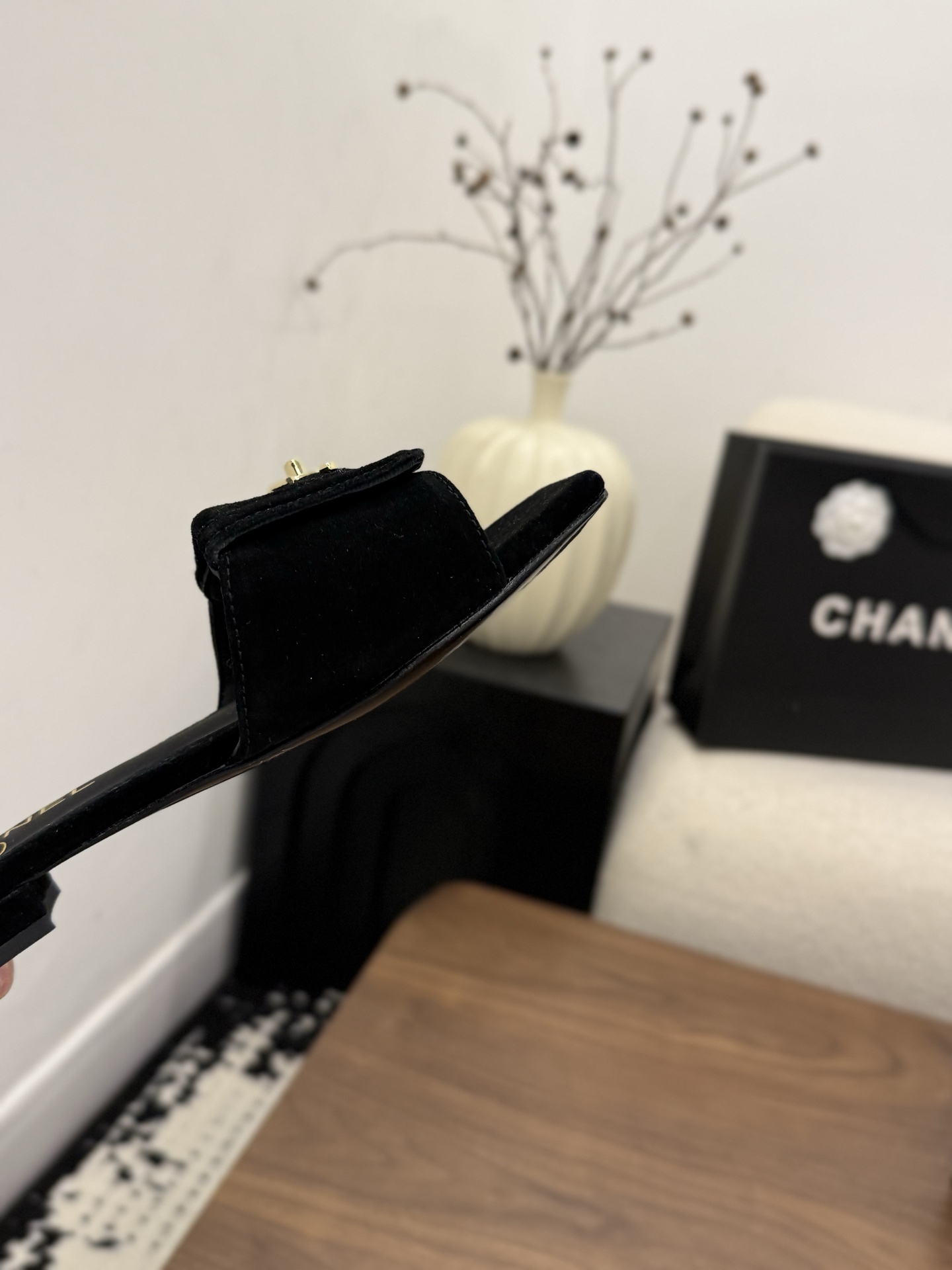 샤넬(CHANEL) 버클 스퀘어토 플랫 슬리퍼 신발