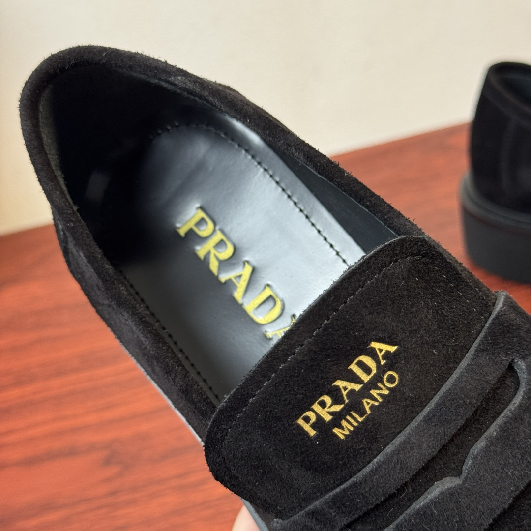 PRADA 프라다 클래식 로고 로퍼 구두 신발
