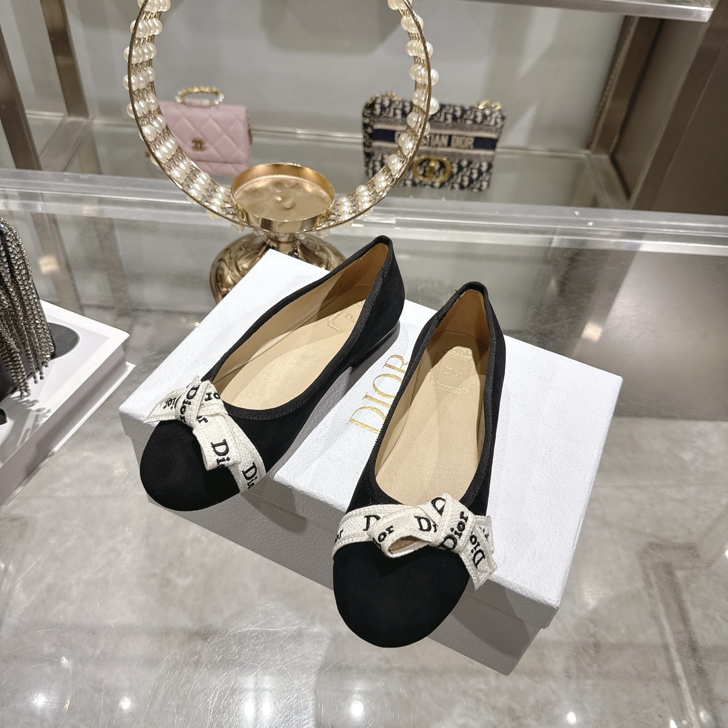 디올(DIOR) 리본 스트랩 메리제인 플랫슈즈 신발