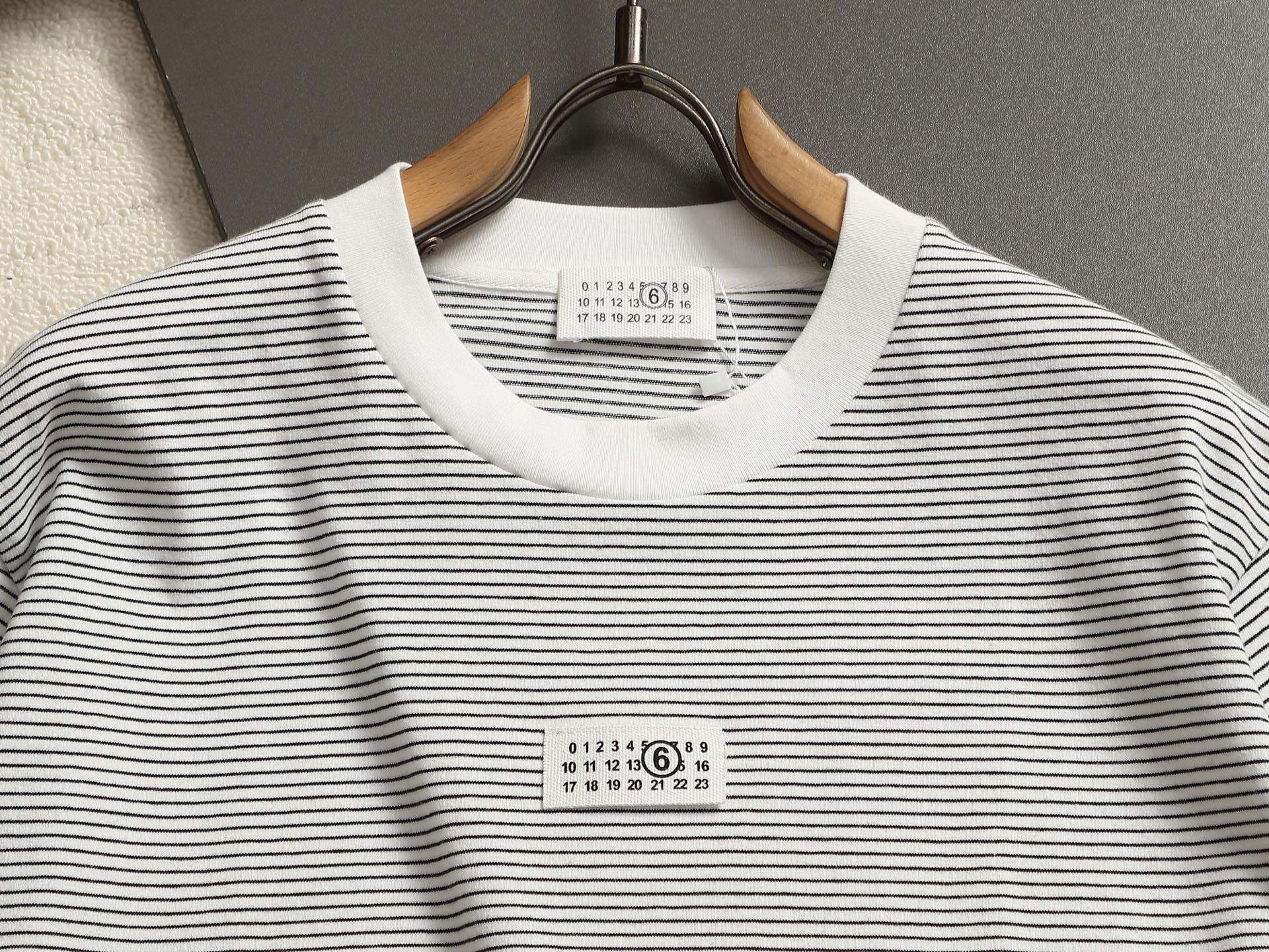 메종 마르지엘라(Maison Margiela) 슬림핏 코튼 반팔 티셔츠 상의 의류