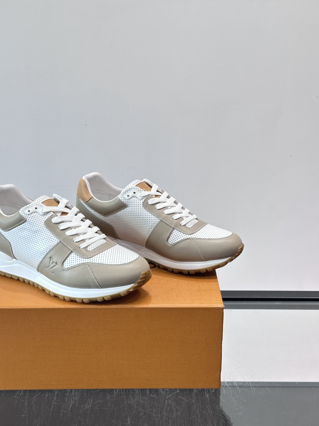 [Louis Vuitton] LV Run Away 루이비통 런 어웨이 맨즈 스니커즈 신발