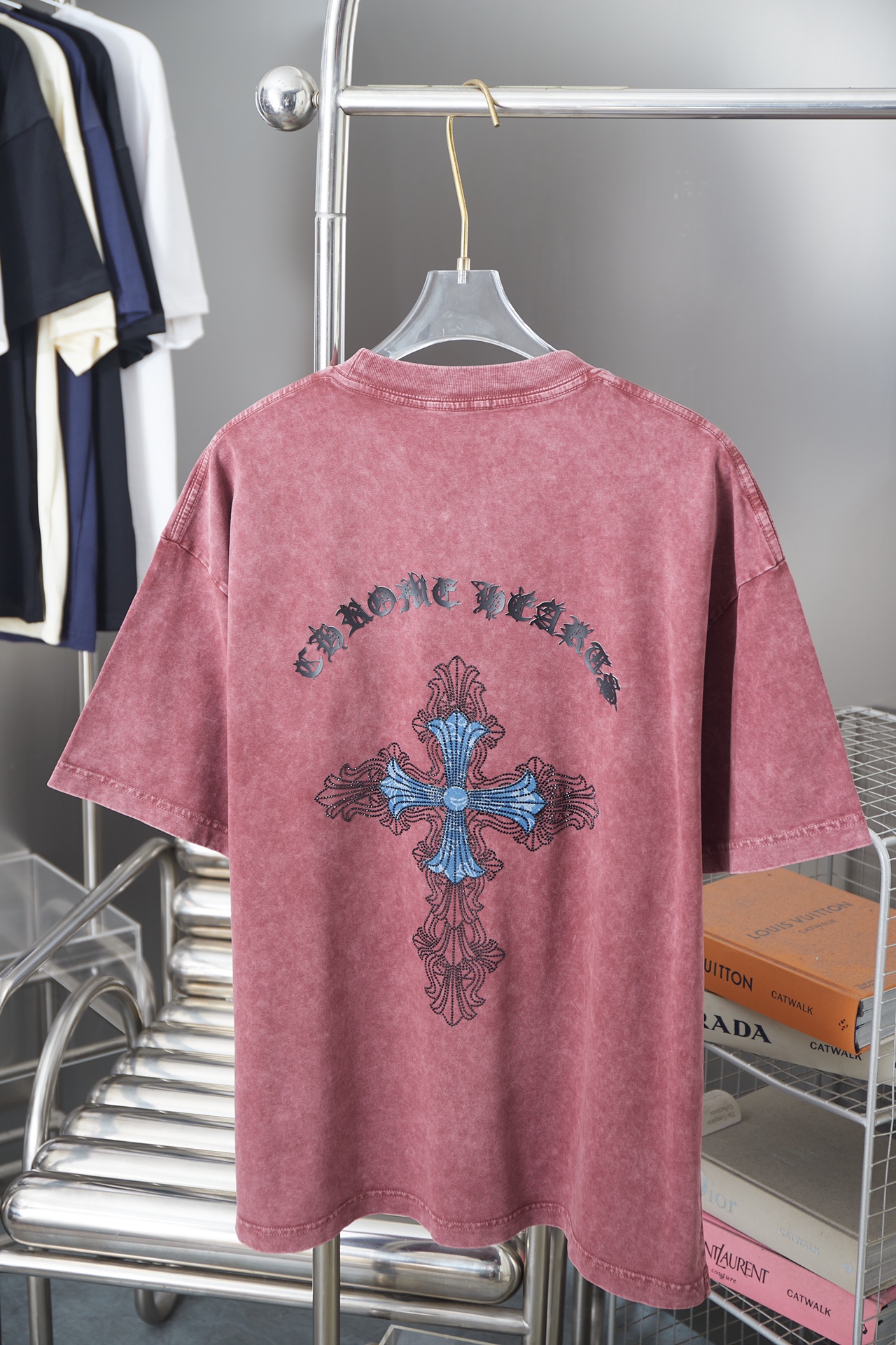 크롬하츠(Chrome Hearts) 크로스 핫픽스 반팔 티셔츠 상의 의류