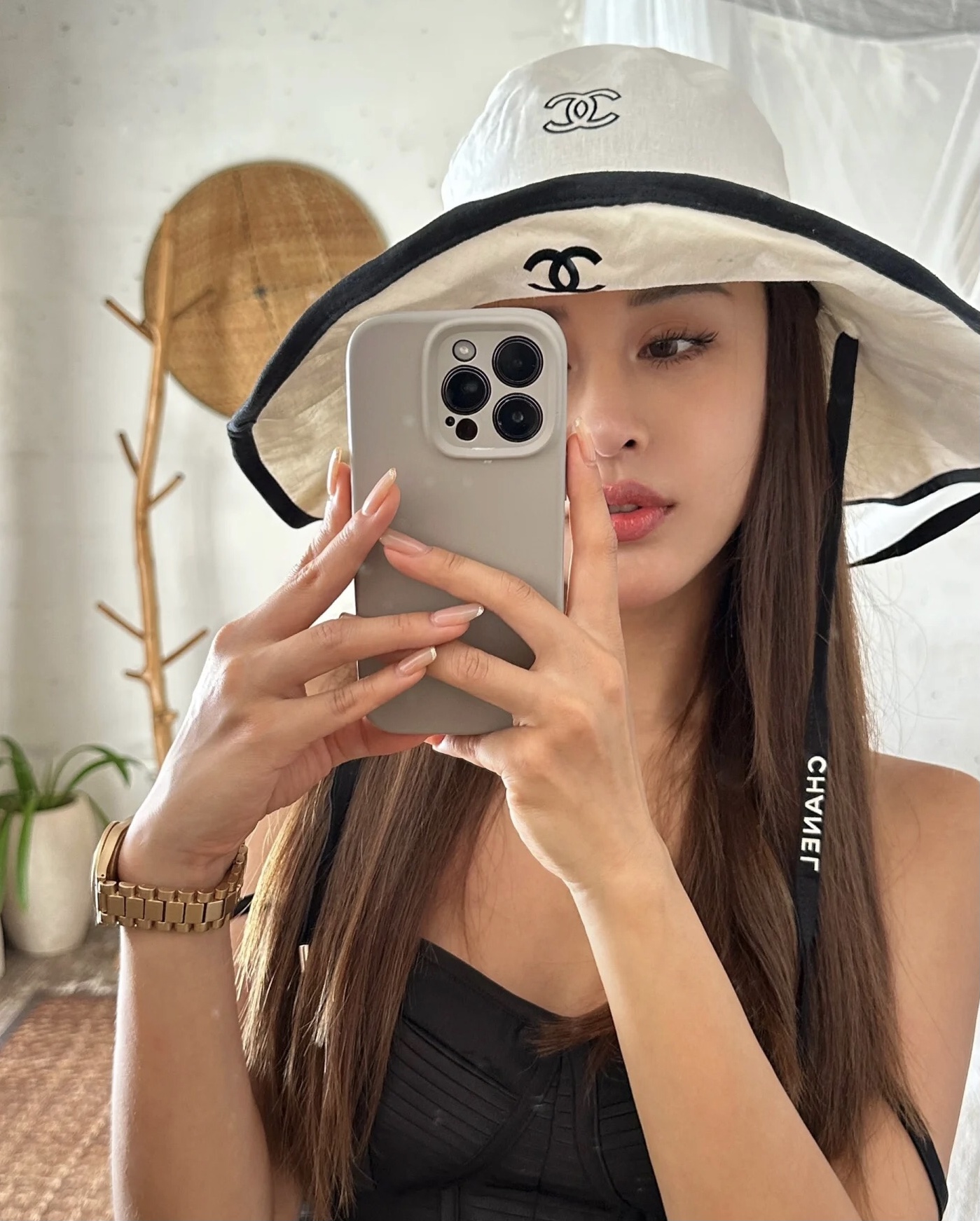 샤넬(CHANEL) 와이드 브림 버킷햇 모자