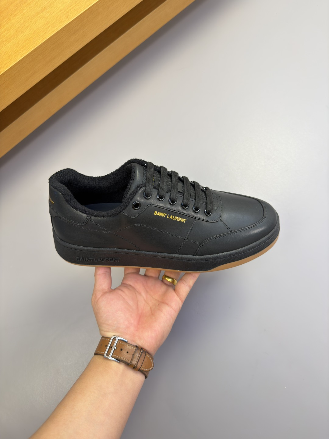 [Saint Laurent] YSL 생로랑 시그니처 로고 나파 레더 스니커즈 신발
