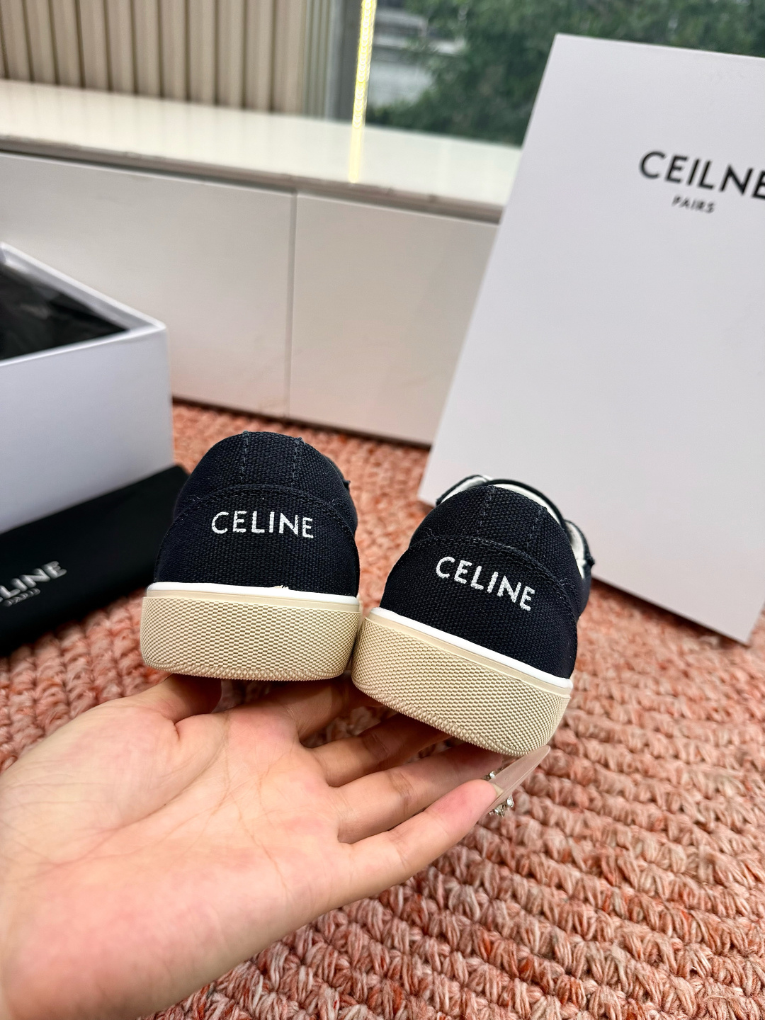 셀린느(CELINE) 트리오페 로고 스니커즈 신발