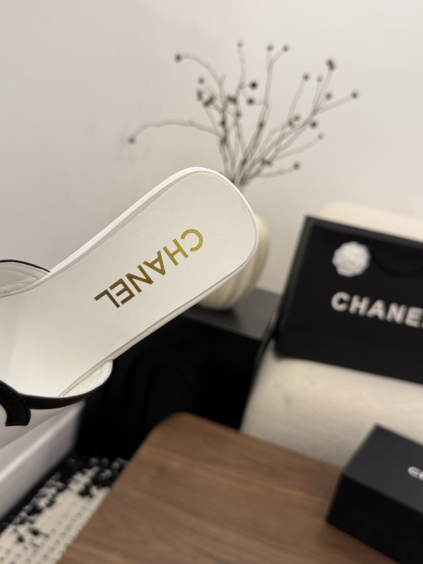 샤넬(CHANEL) 로고 플랫폼 웨지 슬리퍼 신발