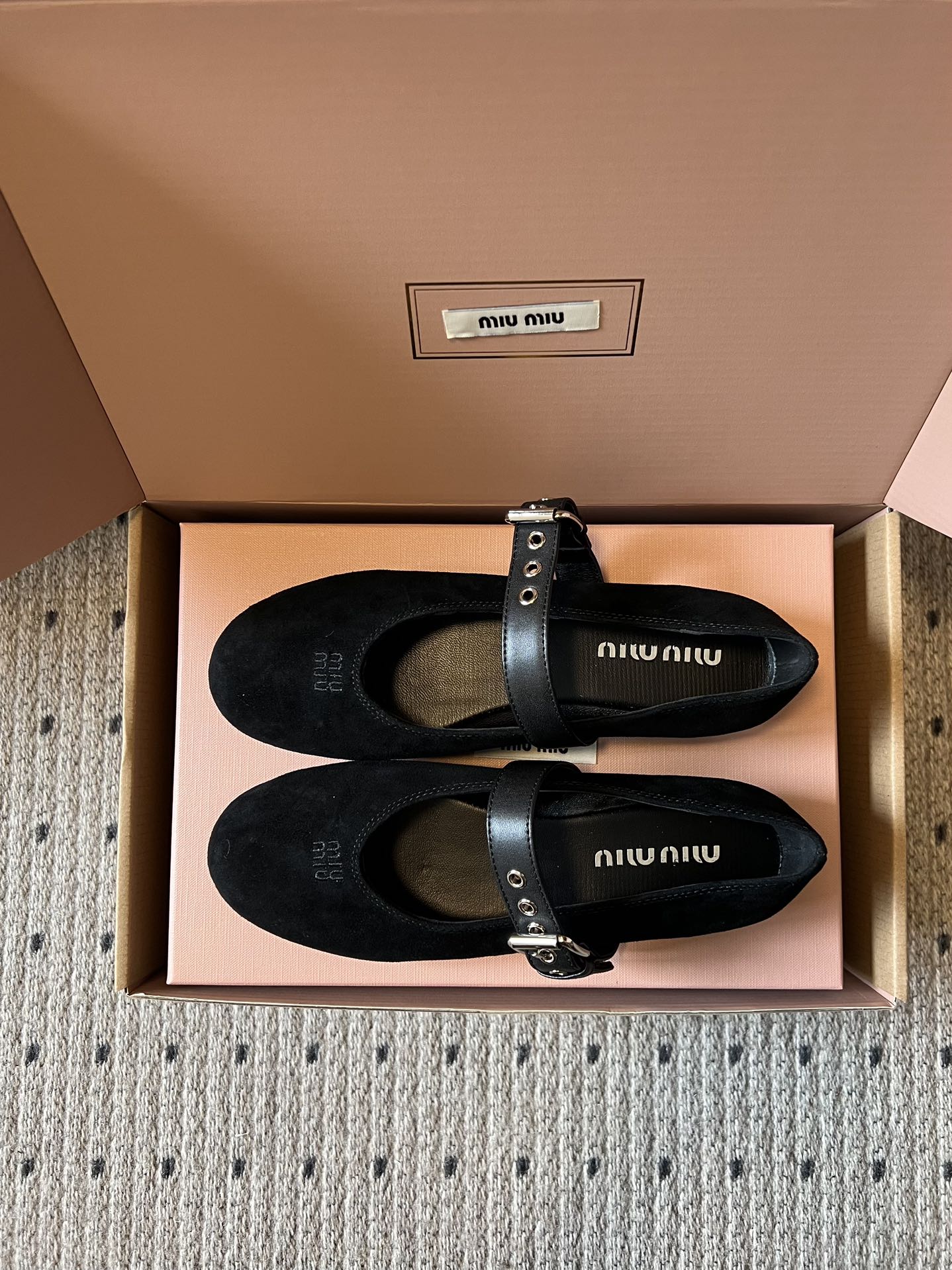 미우미우(MIU MIU) 스웨이드 메리제인 슈즈 신발