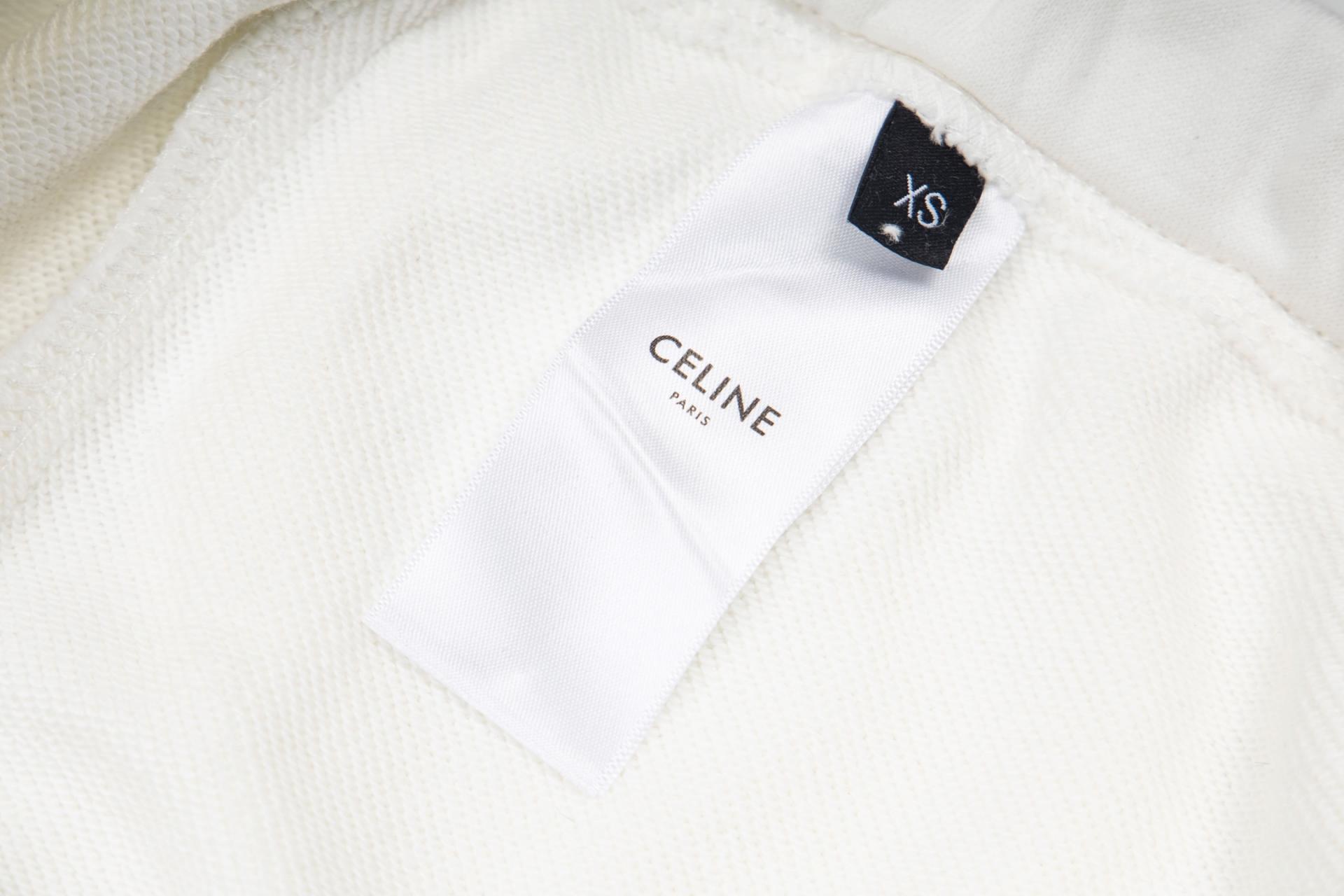 셀린느(CELINE) 로고 프린트 쇼츠 하의 의류