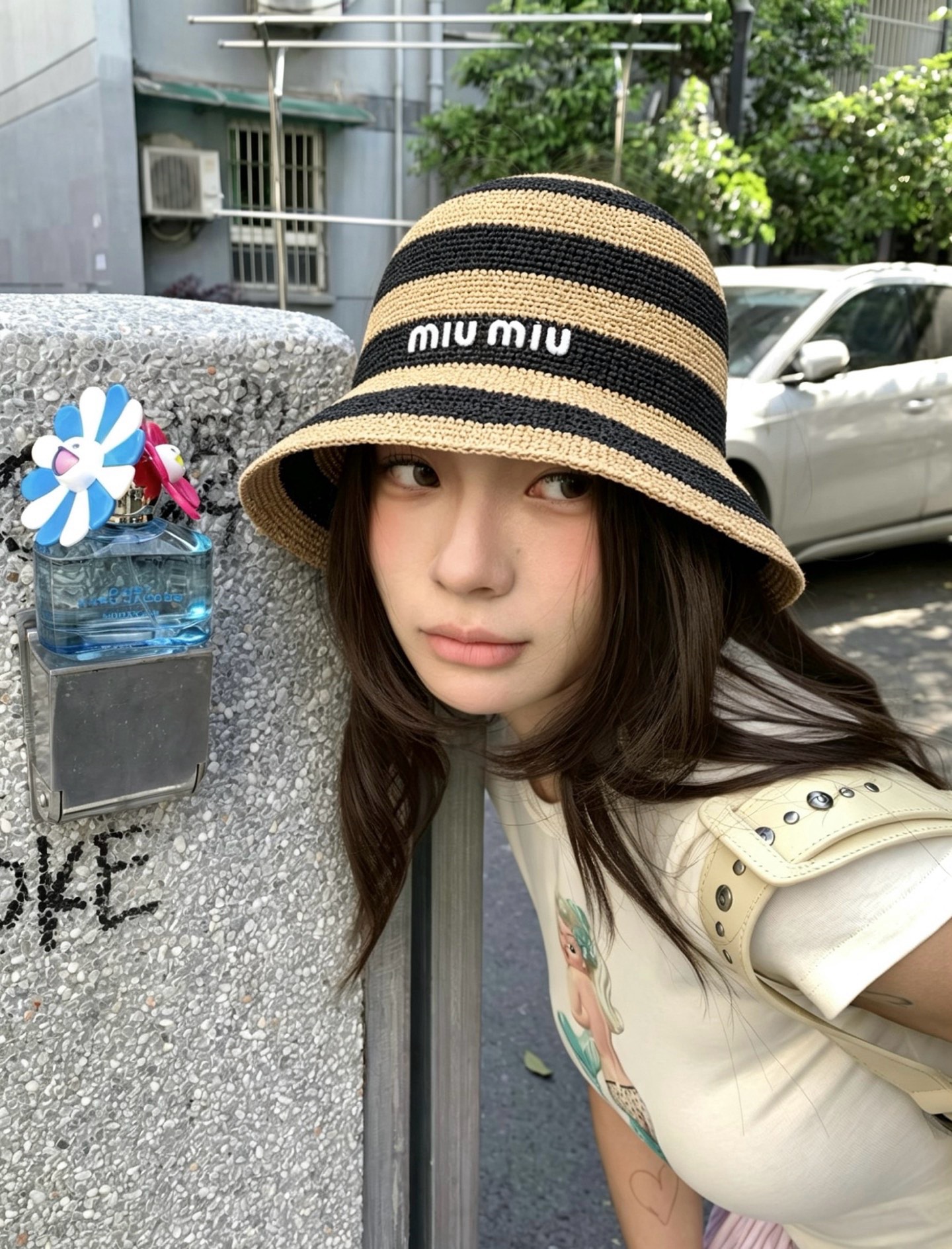 미우미우(MIU MIU) 라피아 배색 버킷햇 모자